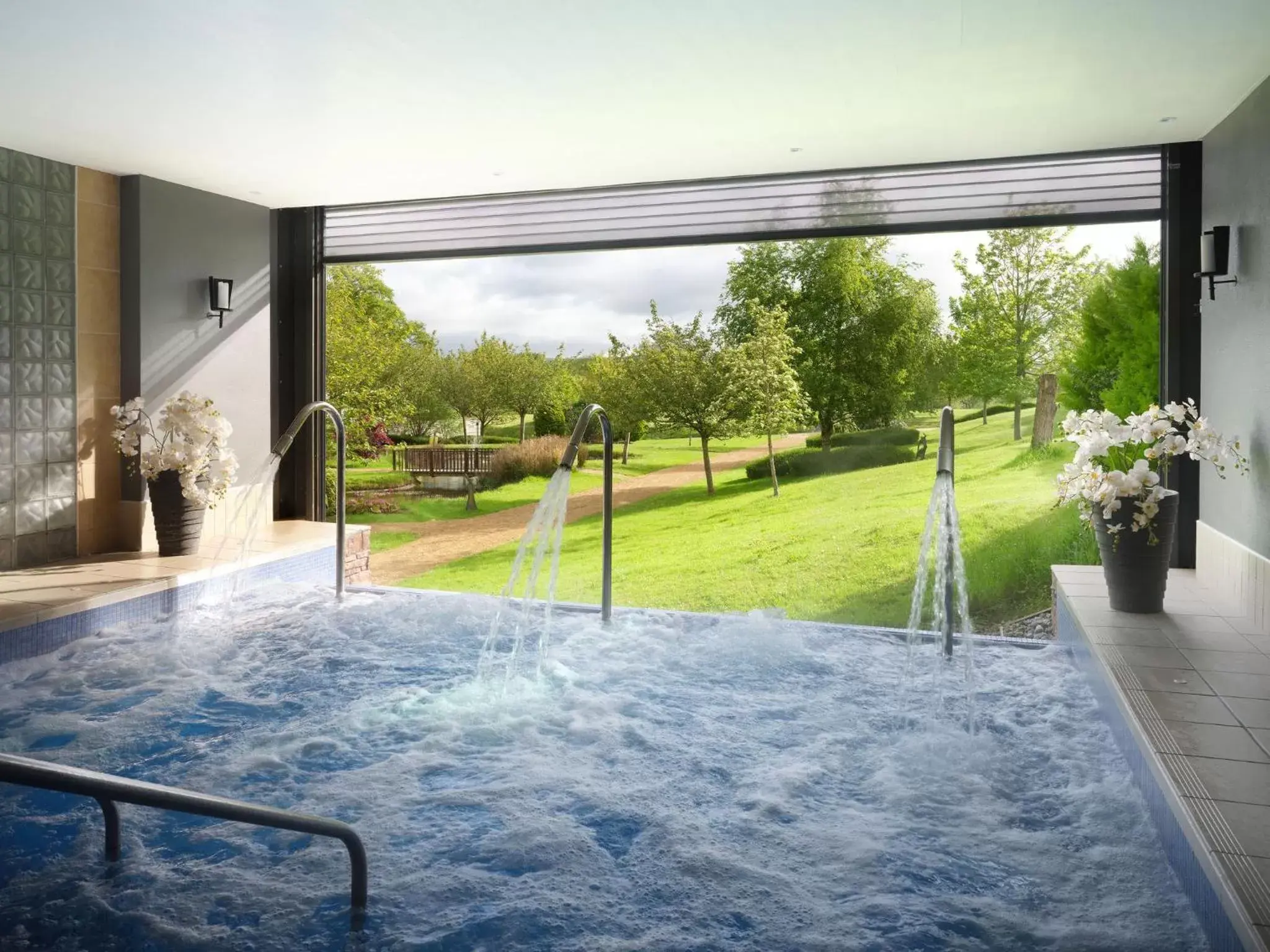 Swimming pool in Lyrath Estate Swimming pool in Lyrath Estate