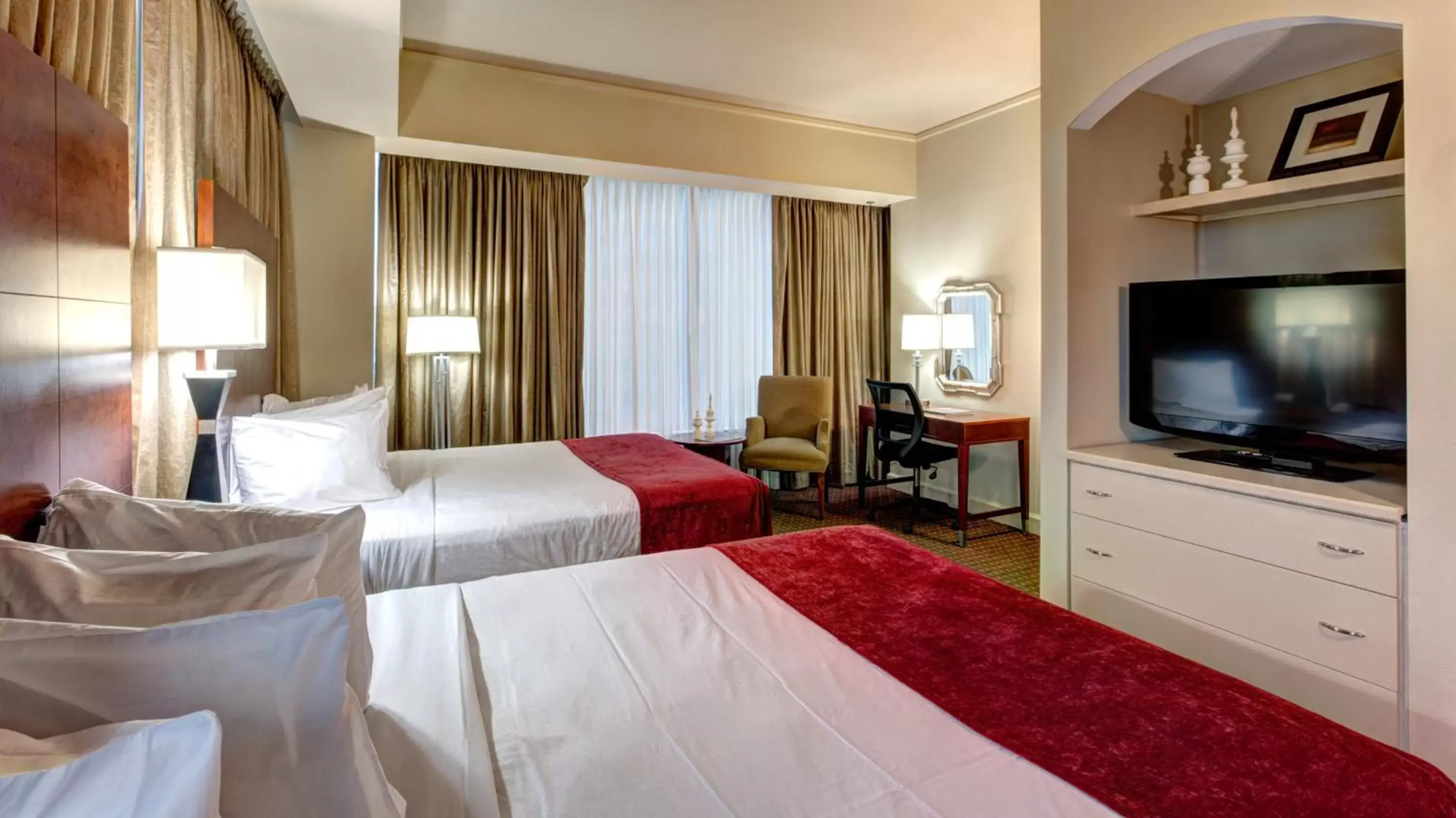 Queen Room with Two Queen Beds and City View in Blake Hotel New Orleans, BW Signature Collection