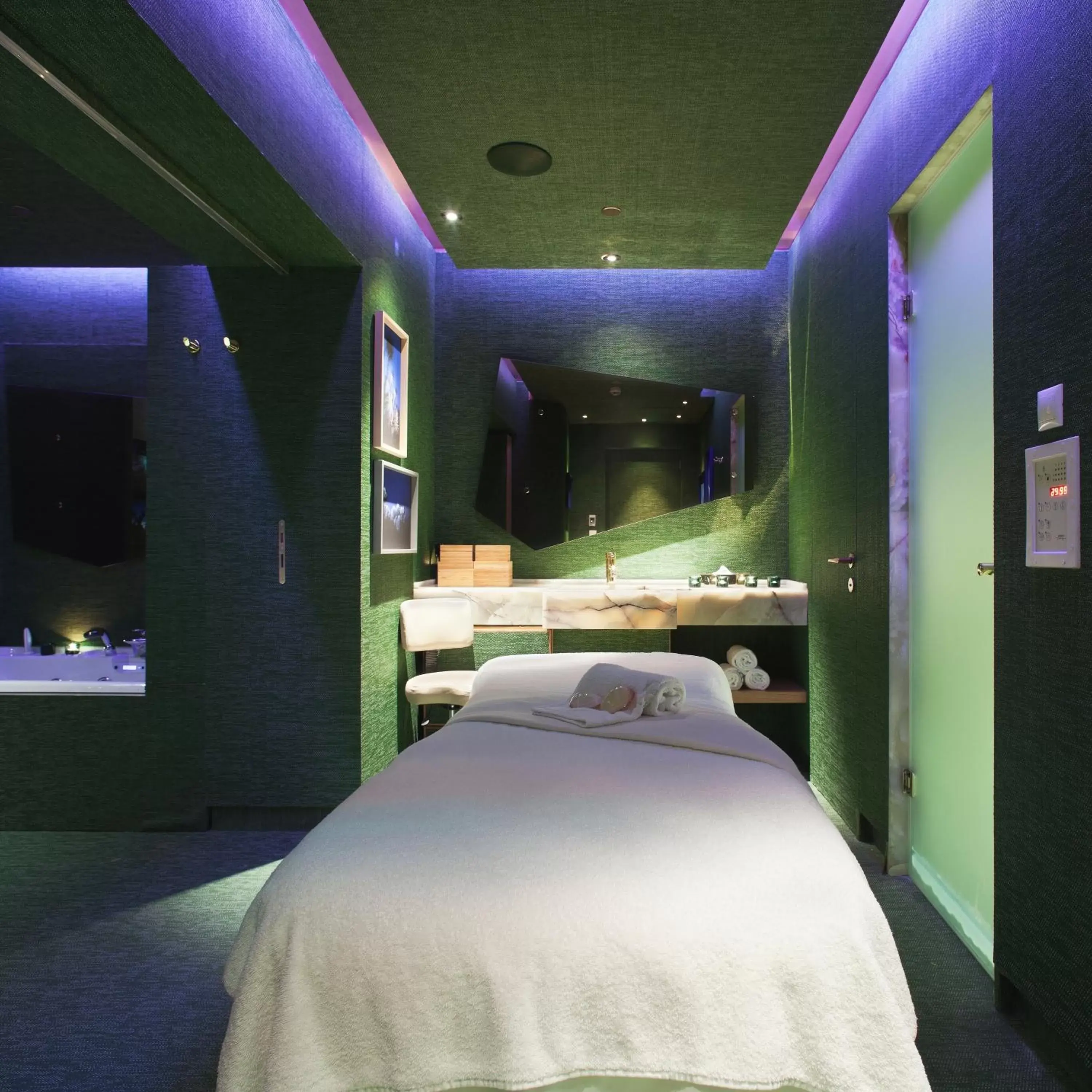 Spa and wellness centre/facilities in New Hotel