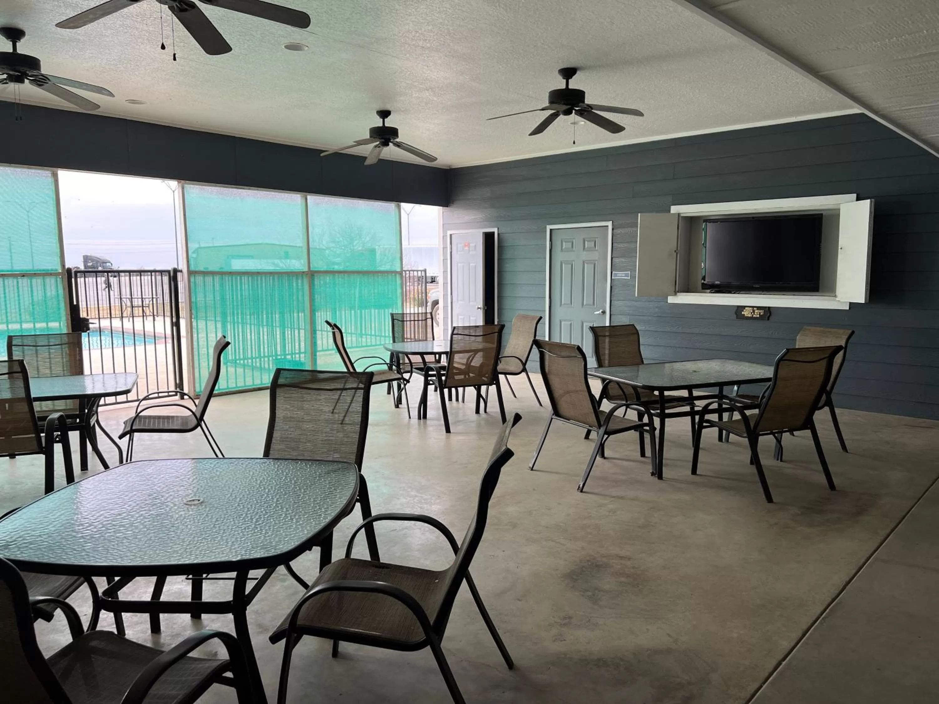 Restaurant/places to eat in Hotel Bien Venido