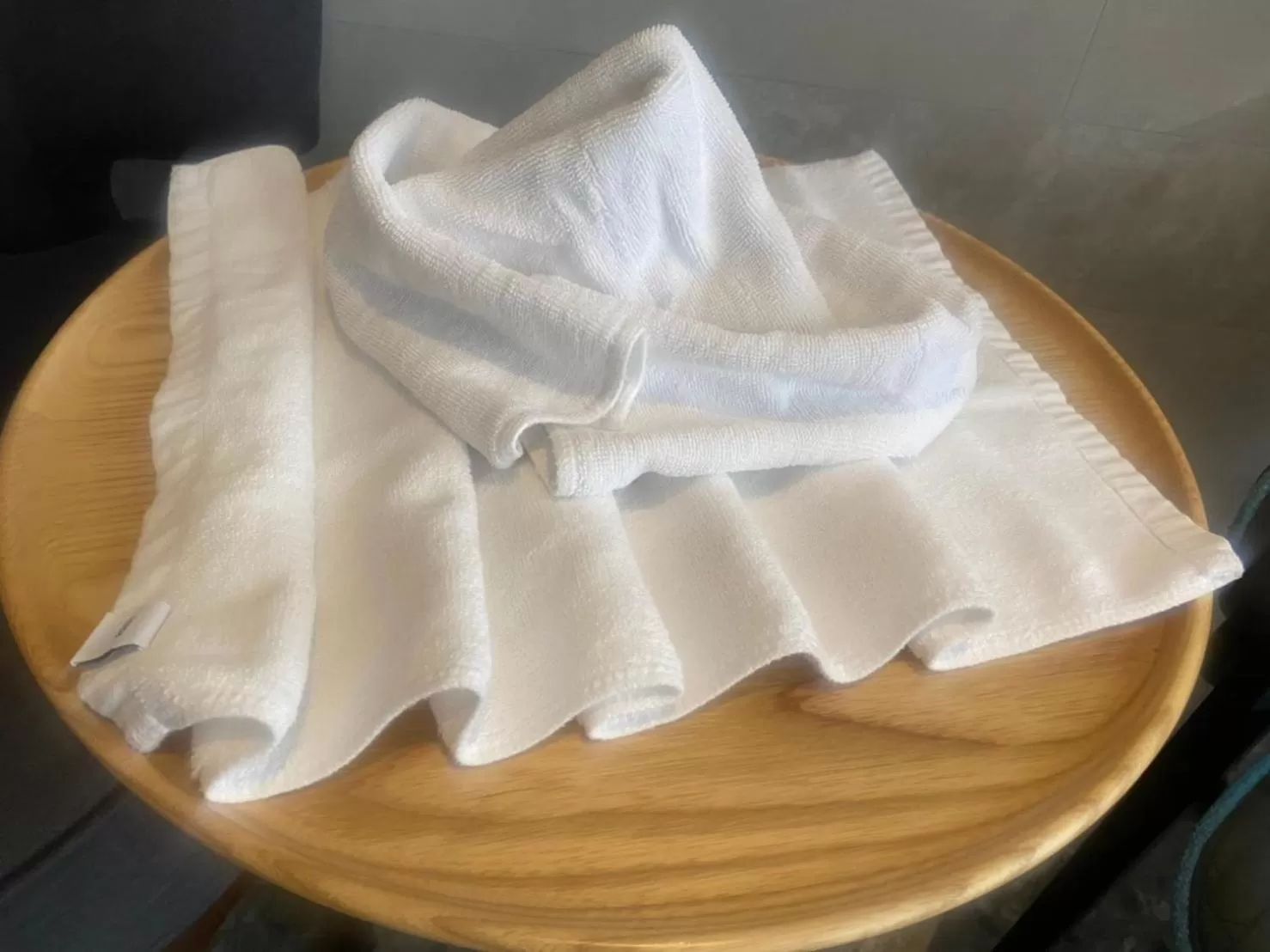 Photo of the whole room in 3 Door Hotel