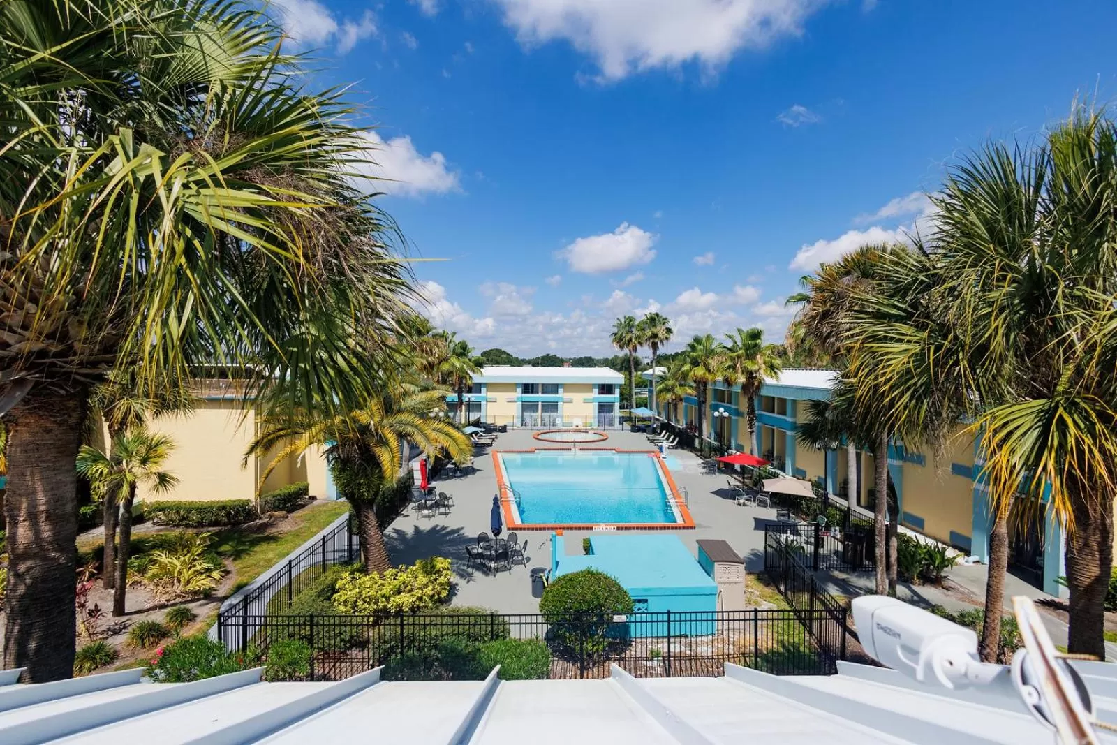 Pool view in Garnet Inn & Suites, Orlando