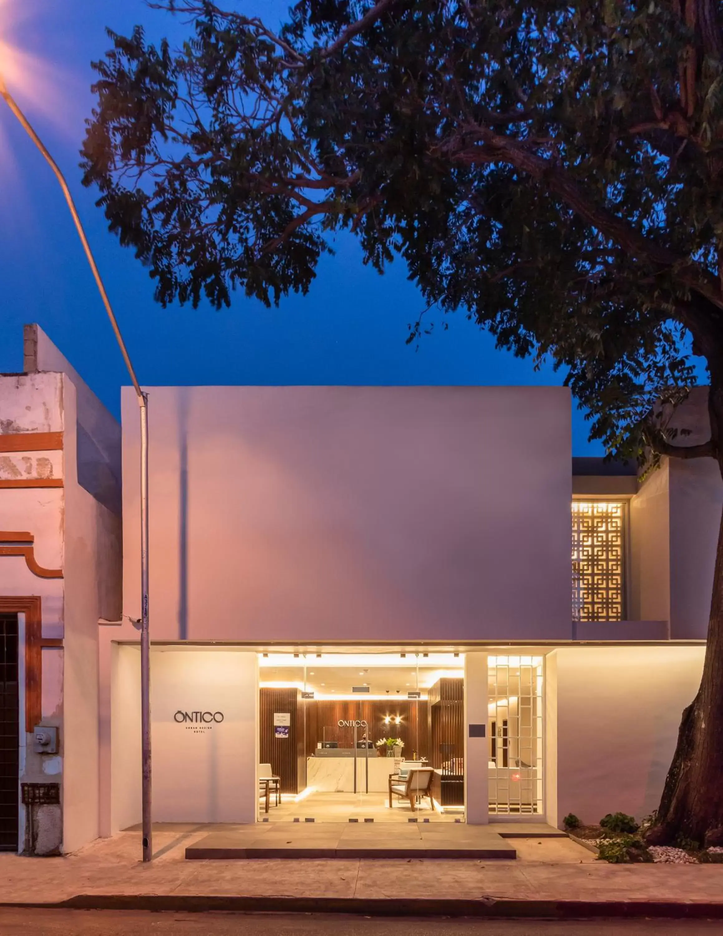 Property building in Ontico Urban Design Hotel Property building in Ontico Urban Design Hotel