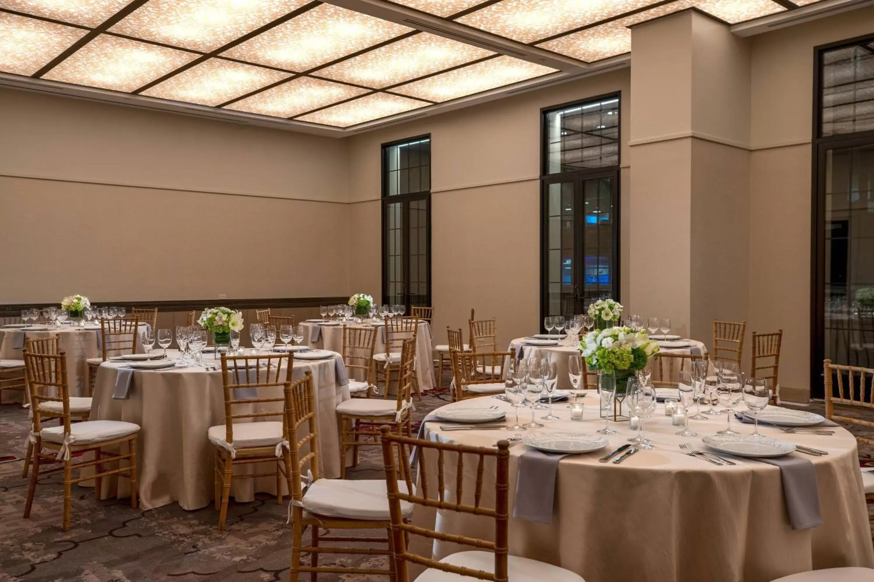 Banquet/Function facilities, Restaurant/Places to Eat in Renaissance New York Chelsea Hotel