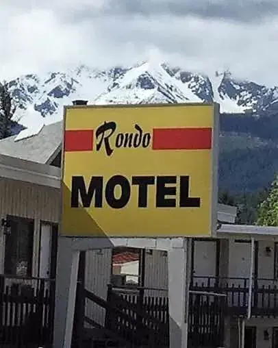 Property logo or sign in Rondo Motel