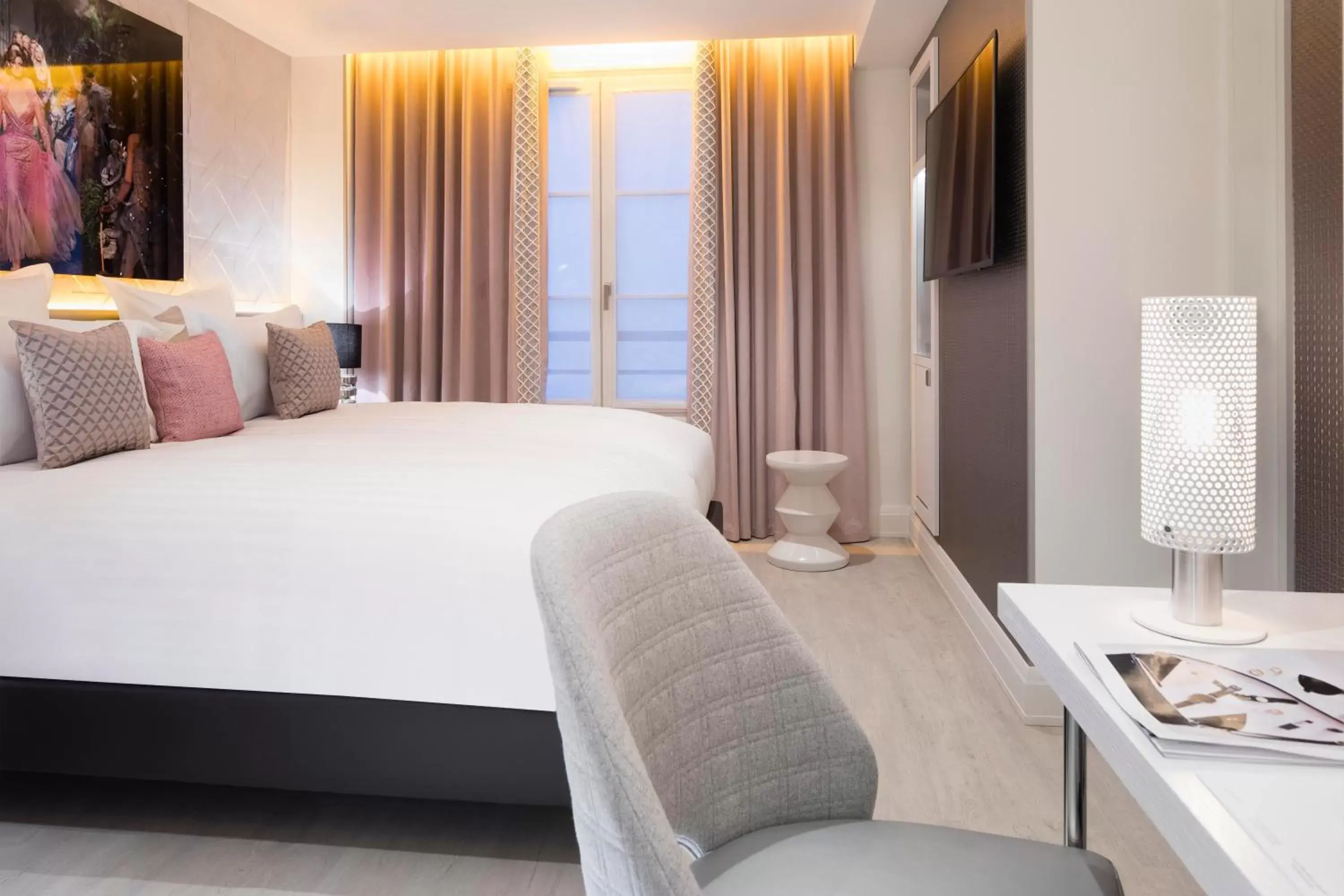 Photo of the whole room, Bed in Hôtel Dress Code