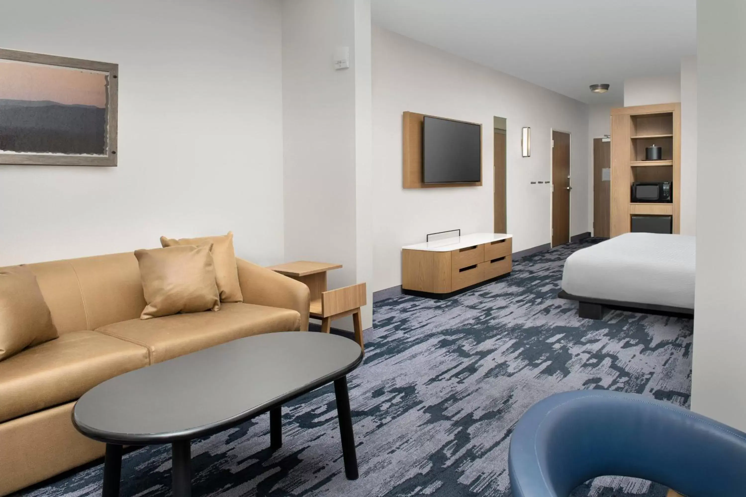 Bedroom, Seating Area in Fairfield Inn & Suites by Marriott Santa Rosa Rohnert Park
