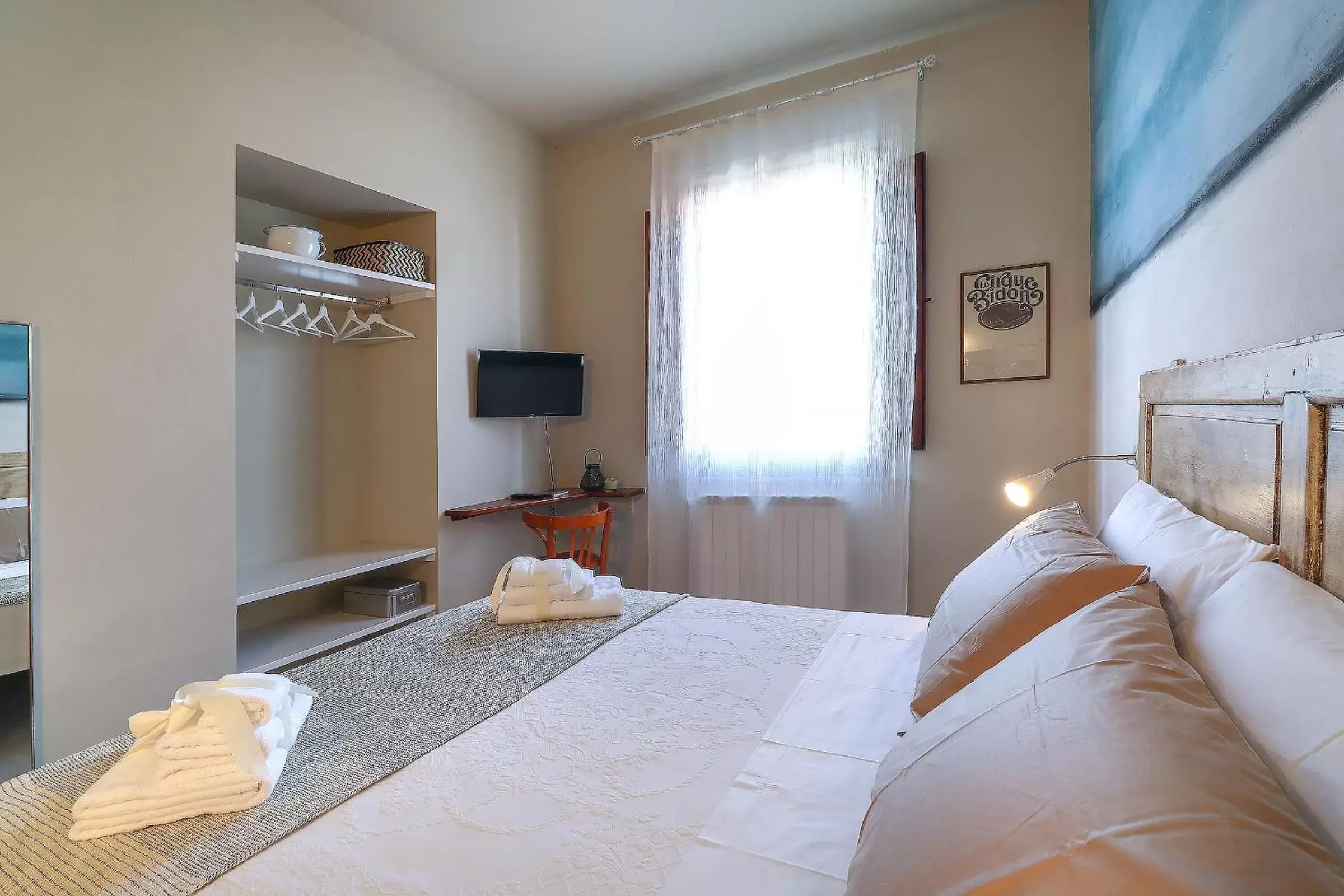 TV and multimedia, TV/Entertainment Center in B&B Ulivo Gaio