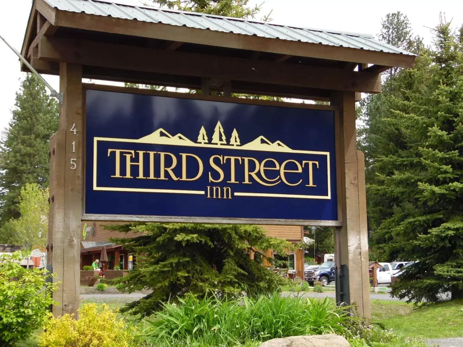 Street view in Third Street Inn