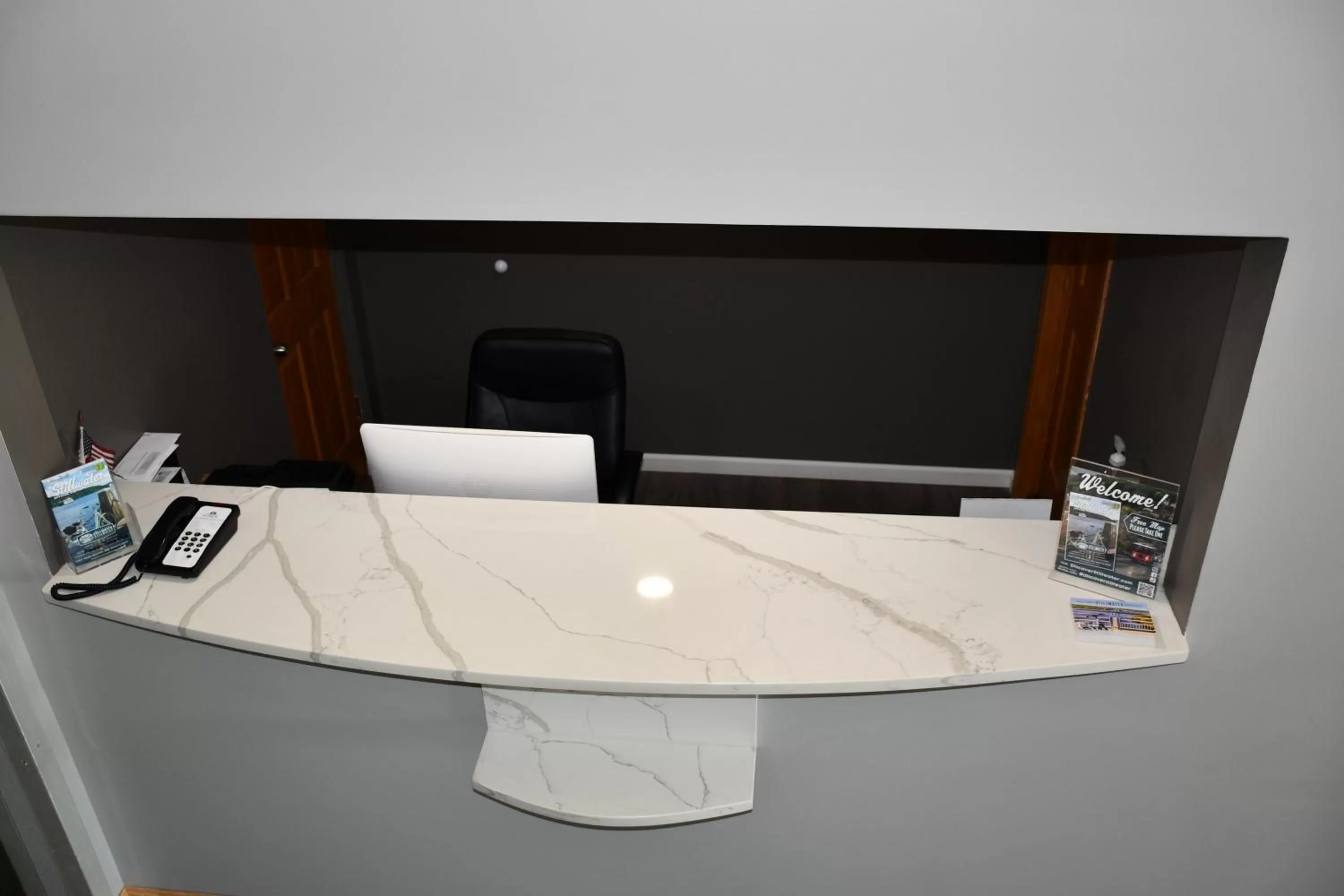 Stillwater Inn & Suites