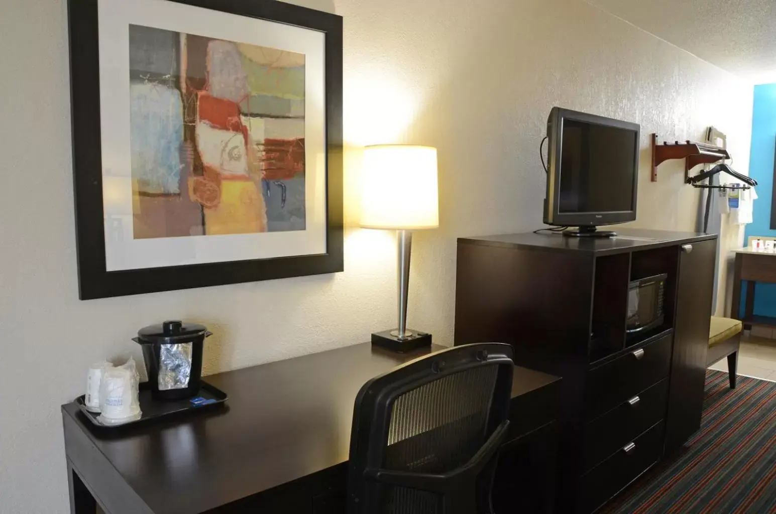 TV and multimedia, TV/Entertainment Center in Baymont by Wyndham Nashville Airport