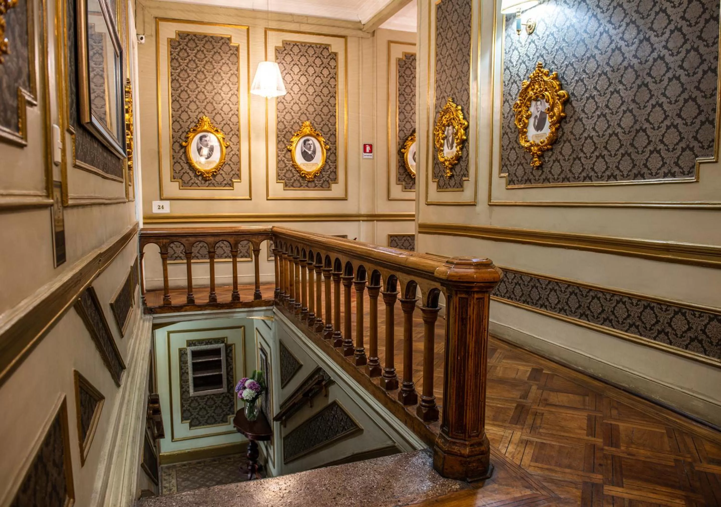 Lobby or reception in Hotel Casa Zañartu