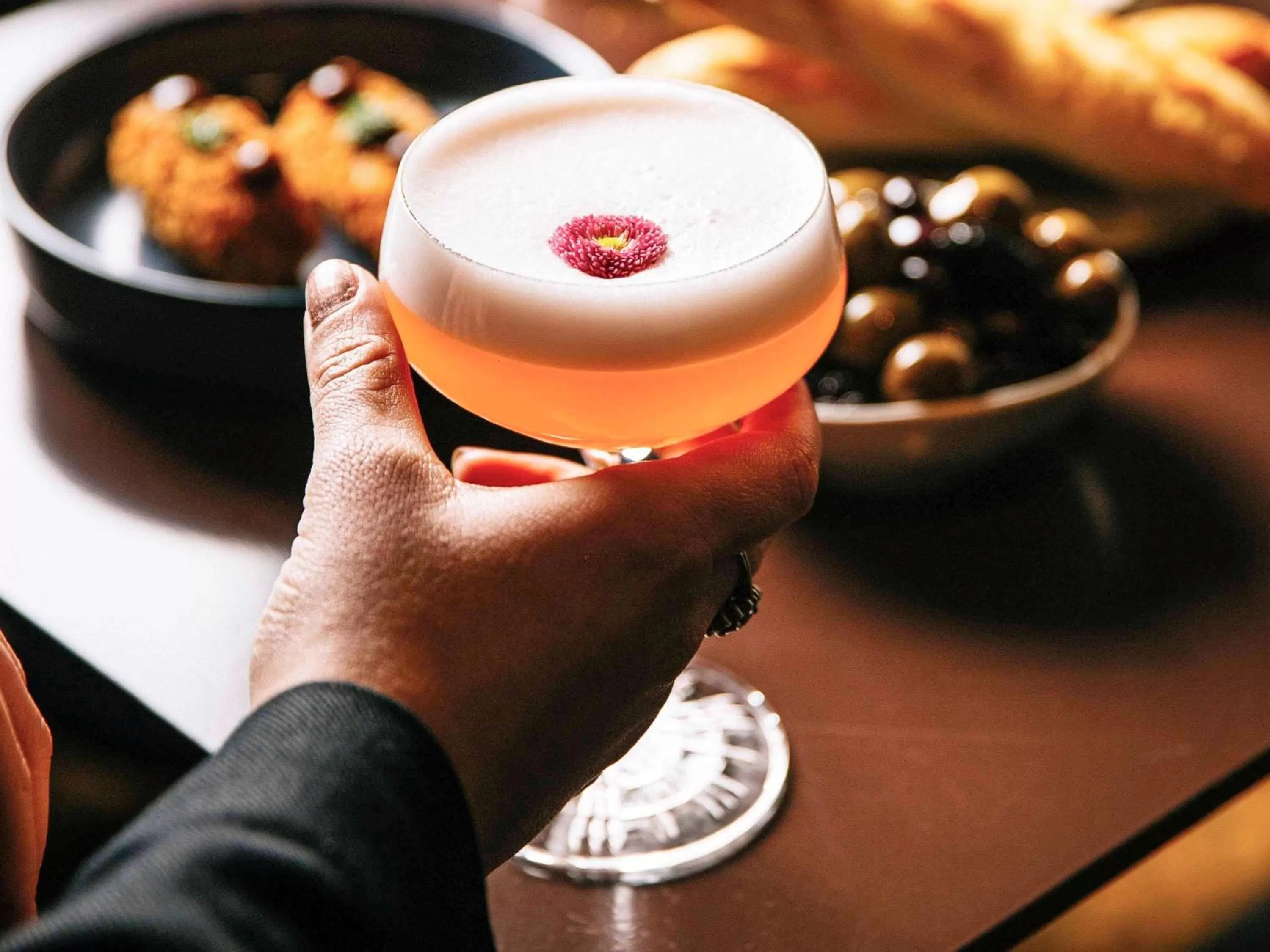 Lounge or bar, Drinks in Pullman Melbourne on Swanston