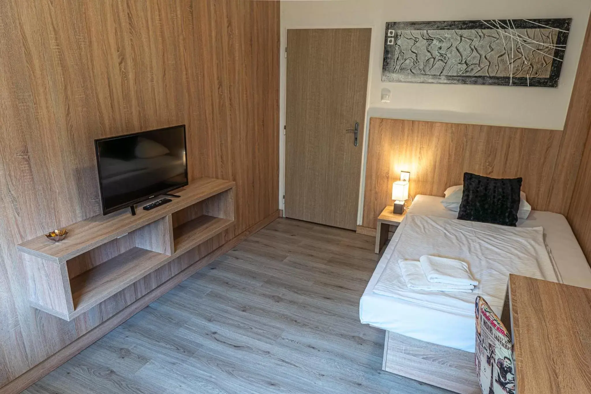 Single Room in Hotel Garni Single Room in Hotel Garni