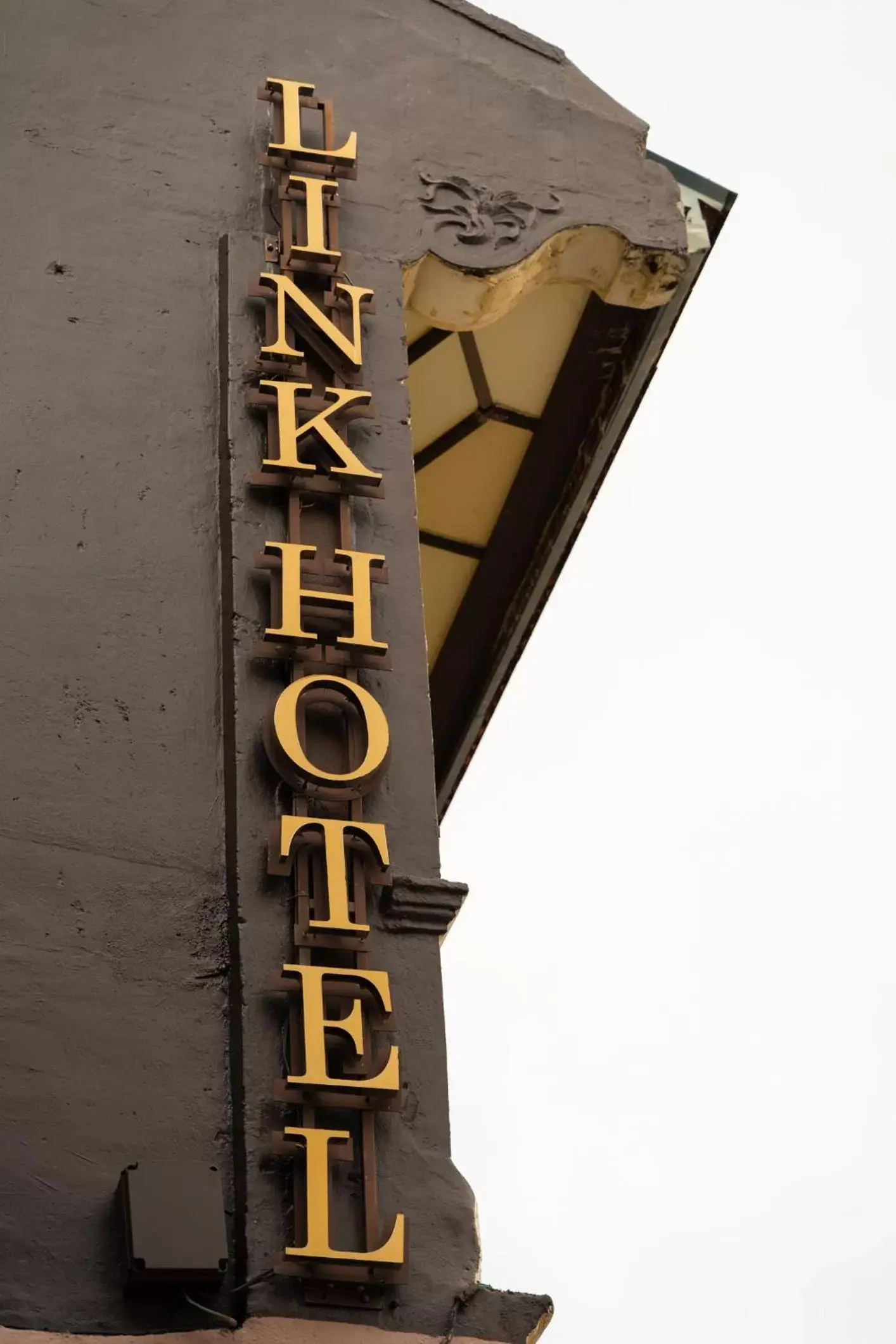 Property building, Property Logo/Sign in Link Hotel