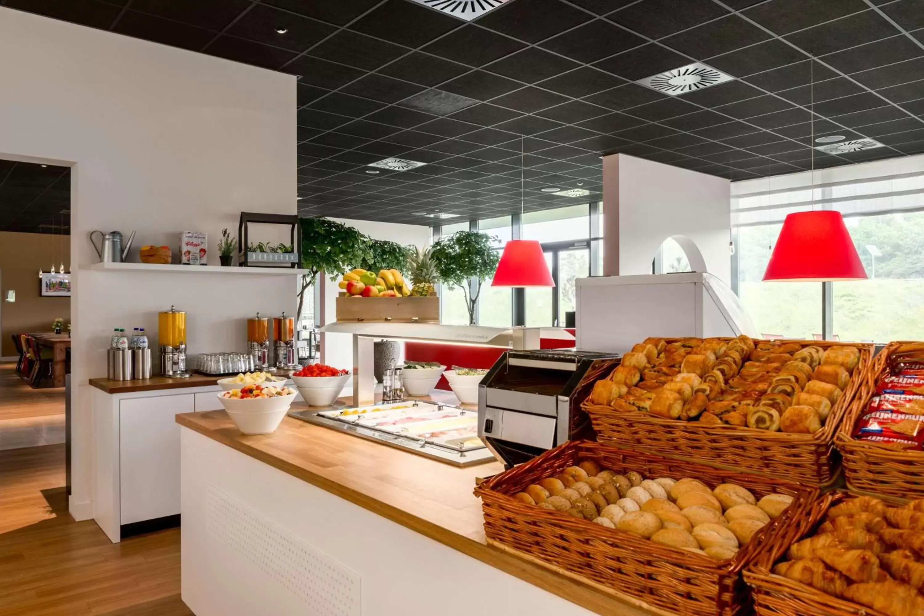 Restaurant/places to eat in Hilton Garden Inn Leiden