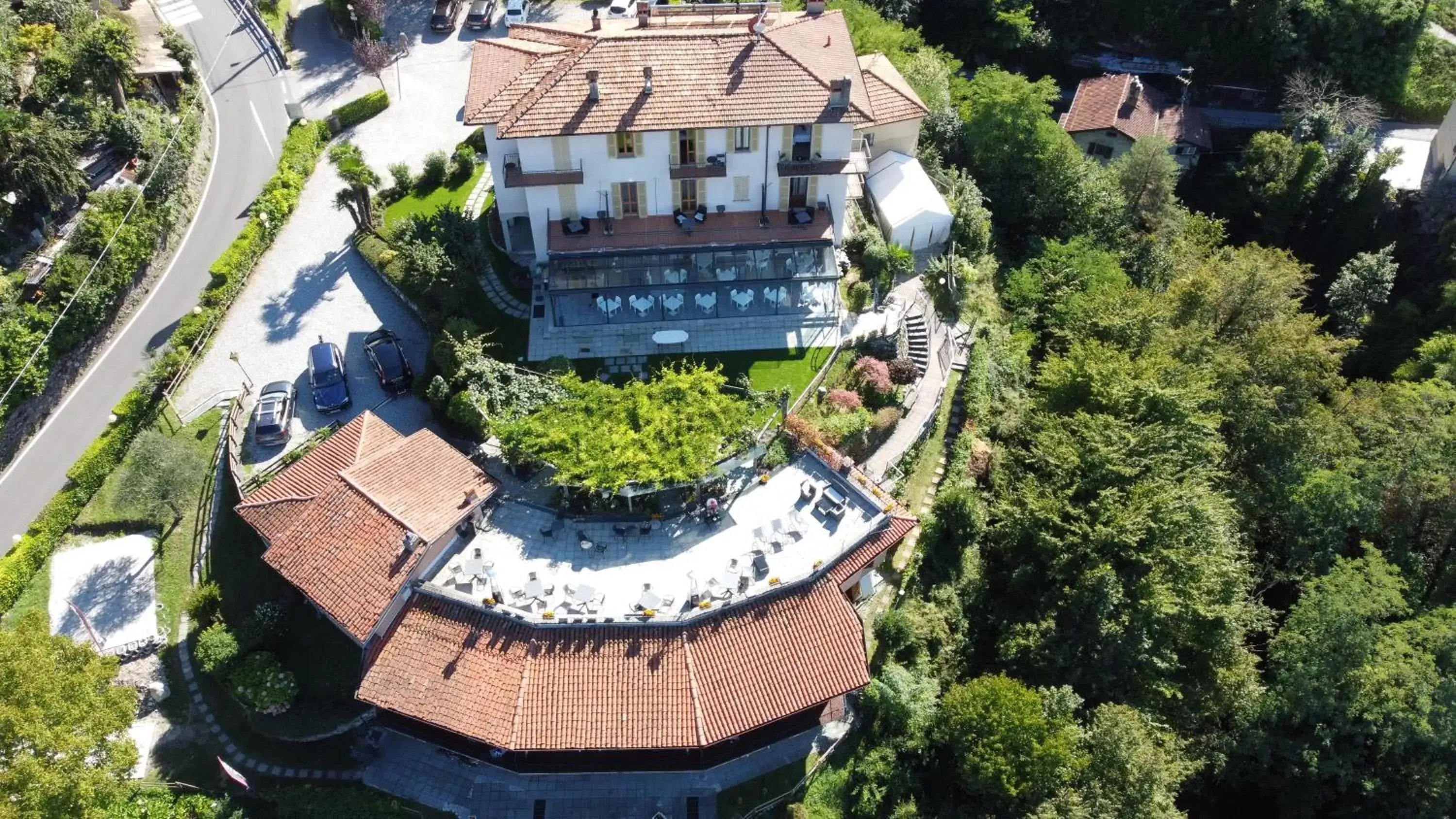 Property building, Bird's-eye View in Hotel Il Perlo Panorama