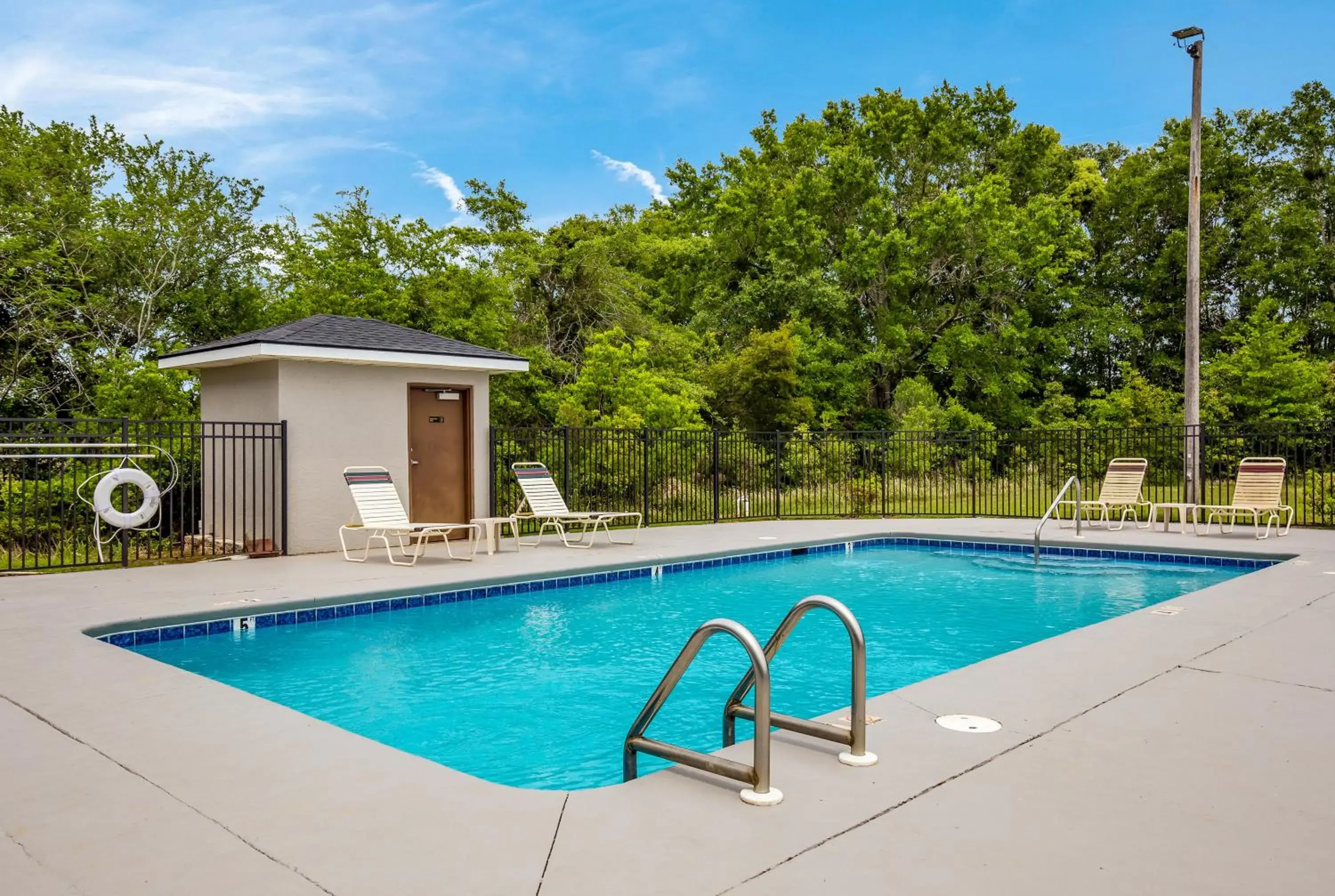 Swimming Pool in Sleep Inn & Suites