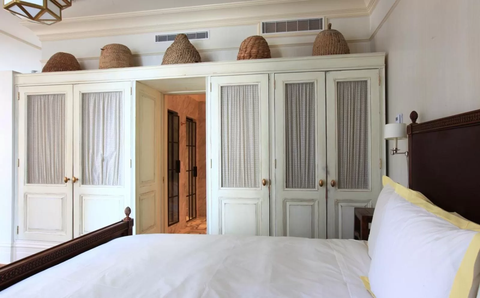 Photo of the whole room, Bed in The Greenwich Hotel