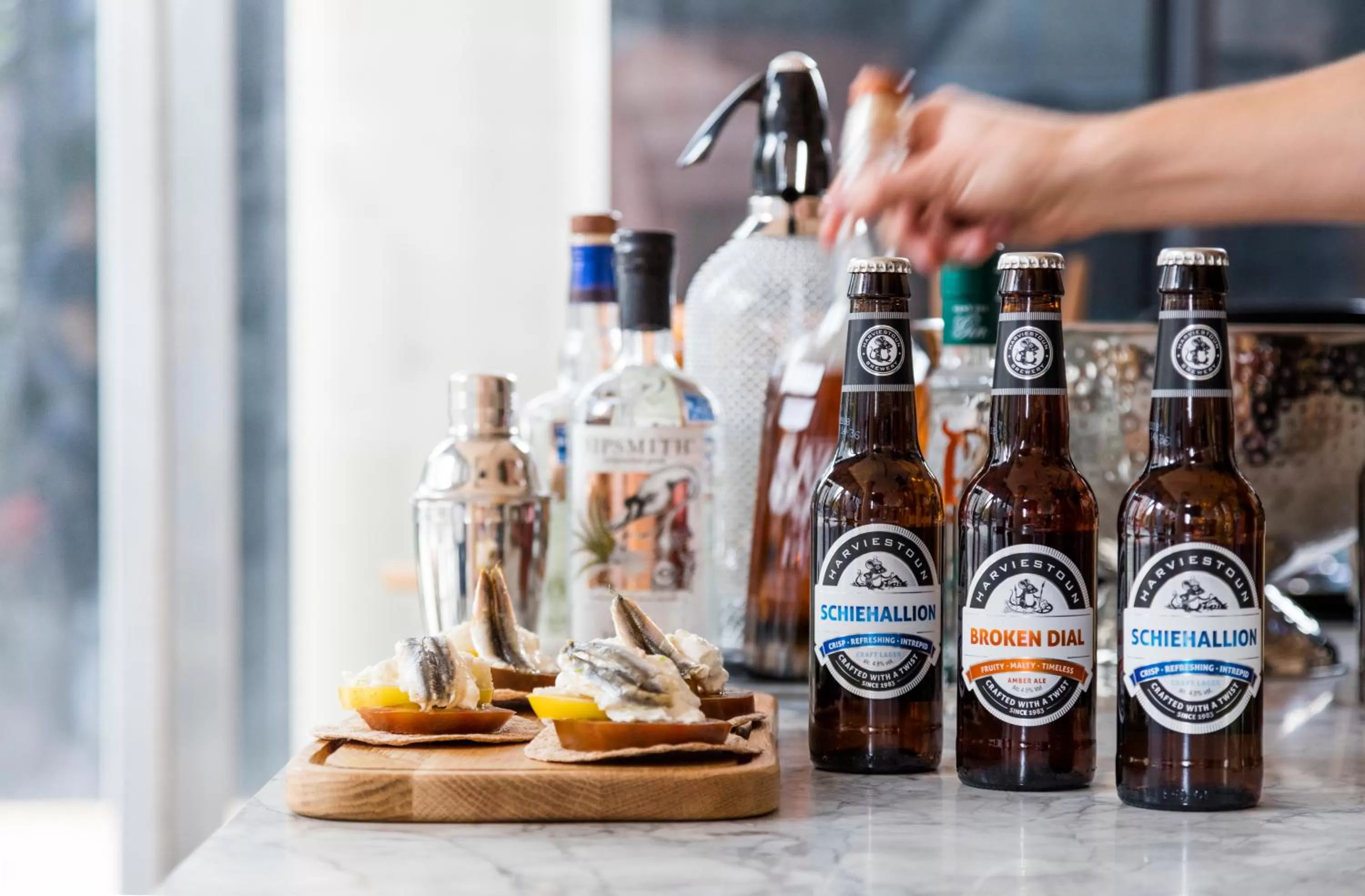 Lounge or bar in Leman Locke