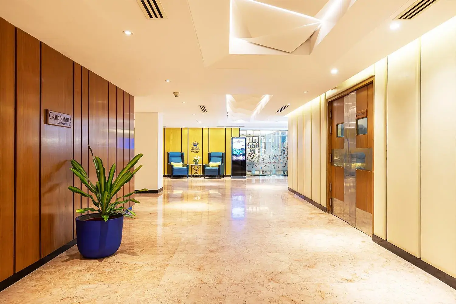 Restaurant/places to eat in Dhaka Regency Hotel & Resort Restaurant/places to eat in Dhaka Regency Hotel & Resort