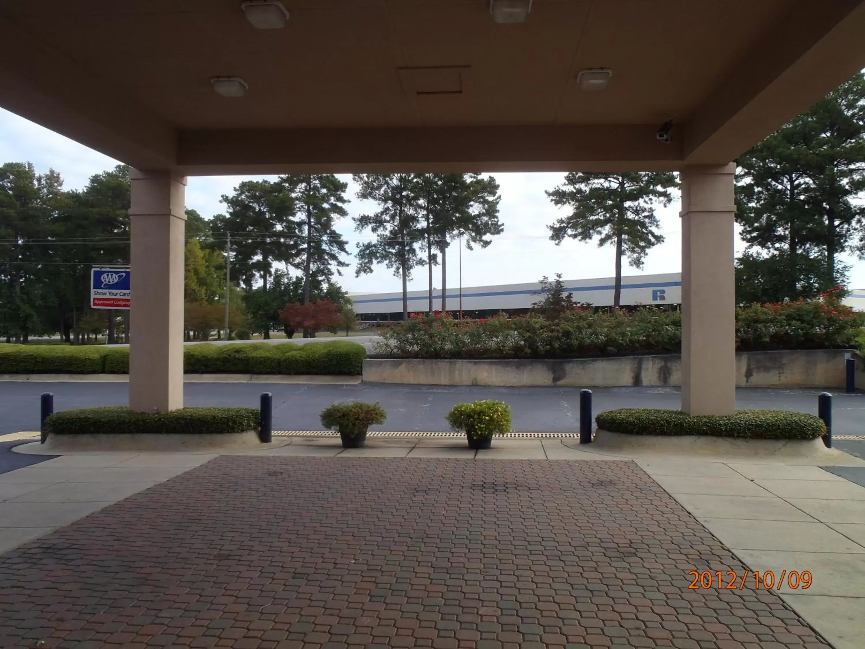 Facade/entrance in Days Inn by Wyndham Alexander City