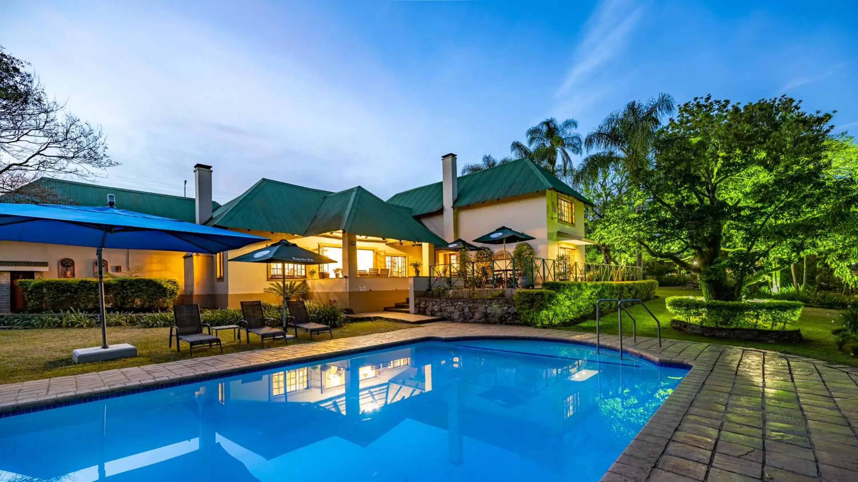 Swimming Pool in Country Lane Lodge