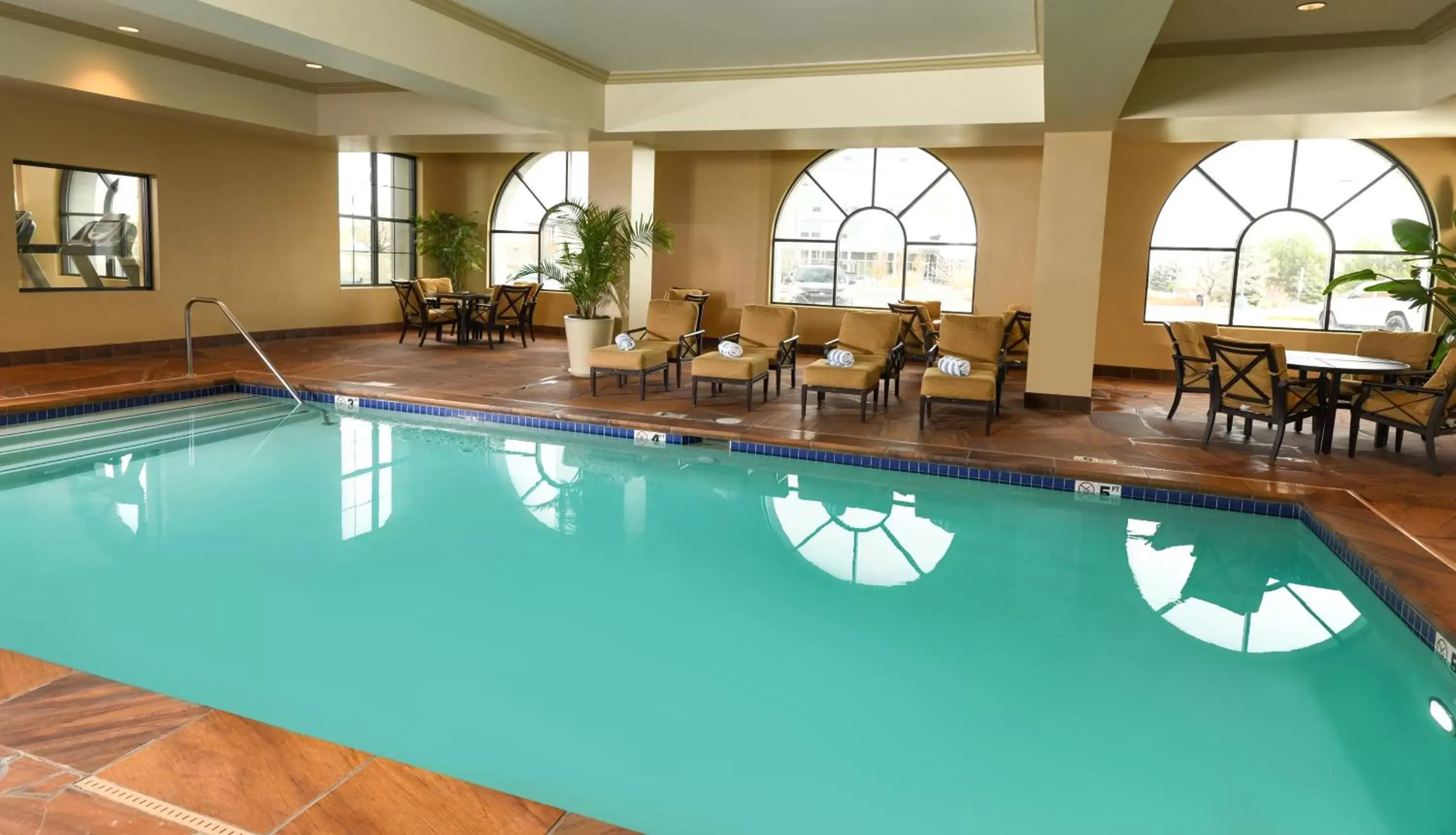 Swimming Pool in Woolley's Classic Suites Denver Airport