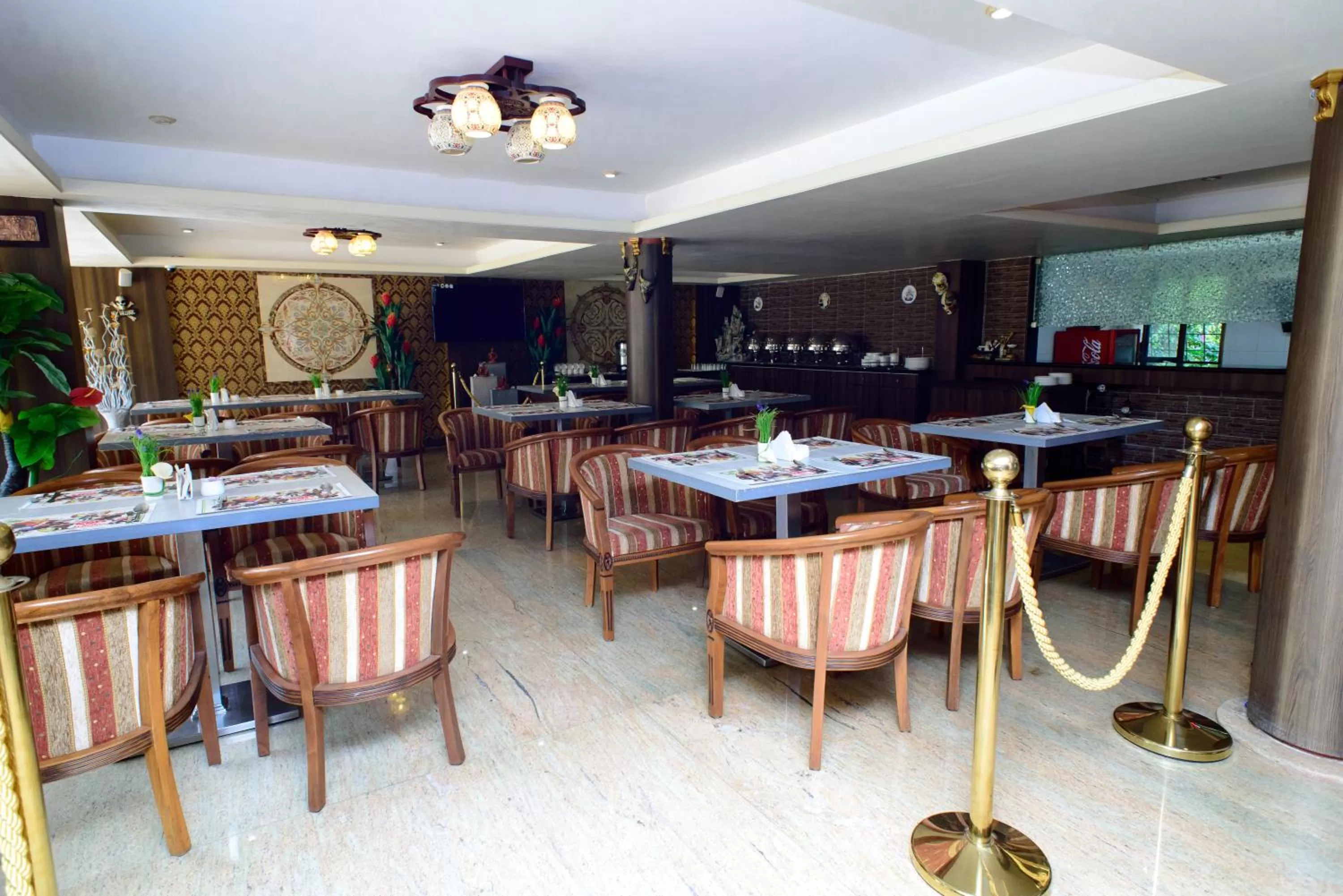 Restaurant/places to eat in La Grace Resort