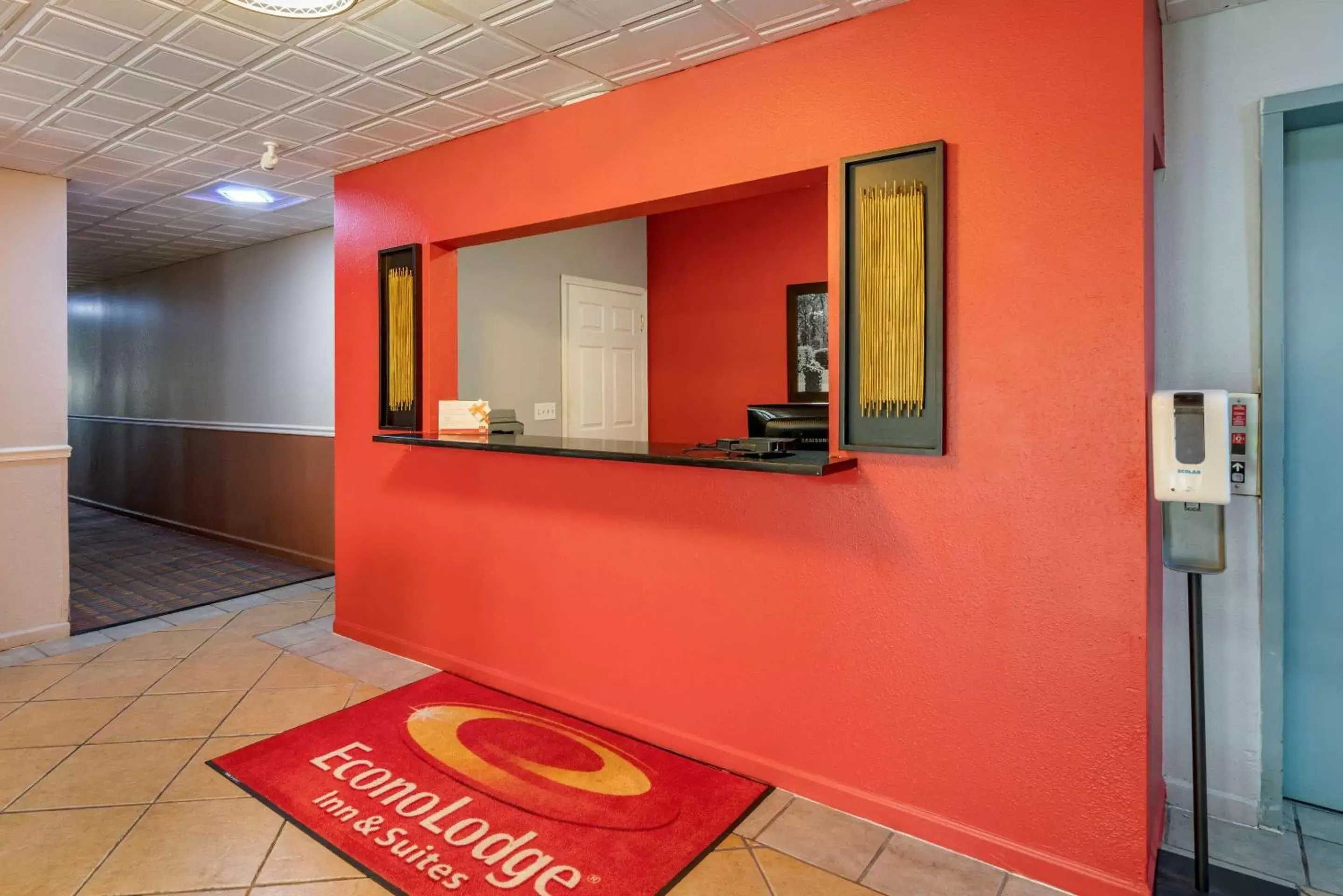 Lobby or reception in Econo Lodge Inn & Suites Granite City