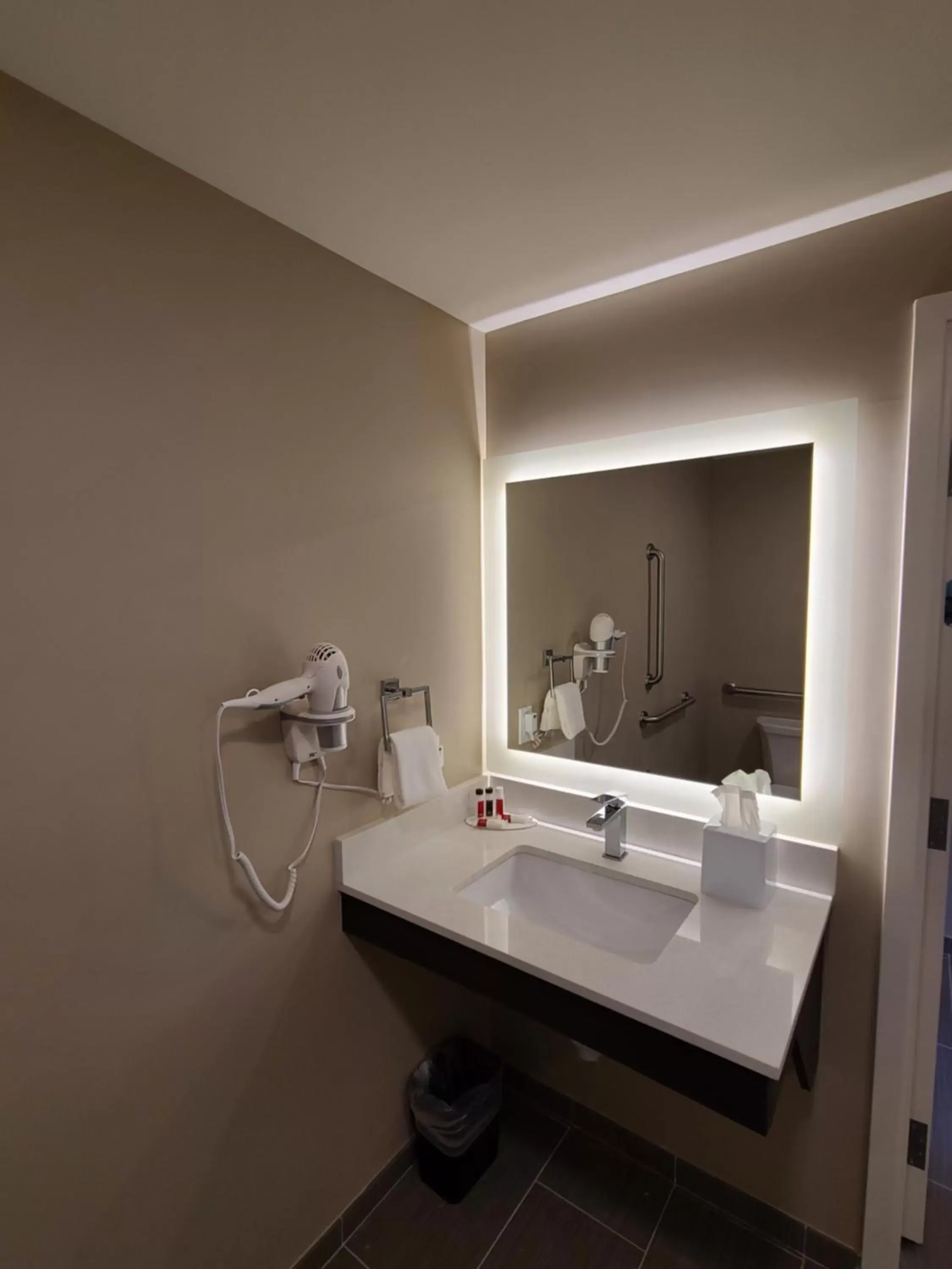 Bathroom in Super 8 by Wyndham Thompson