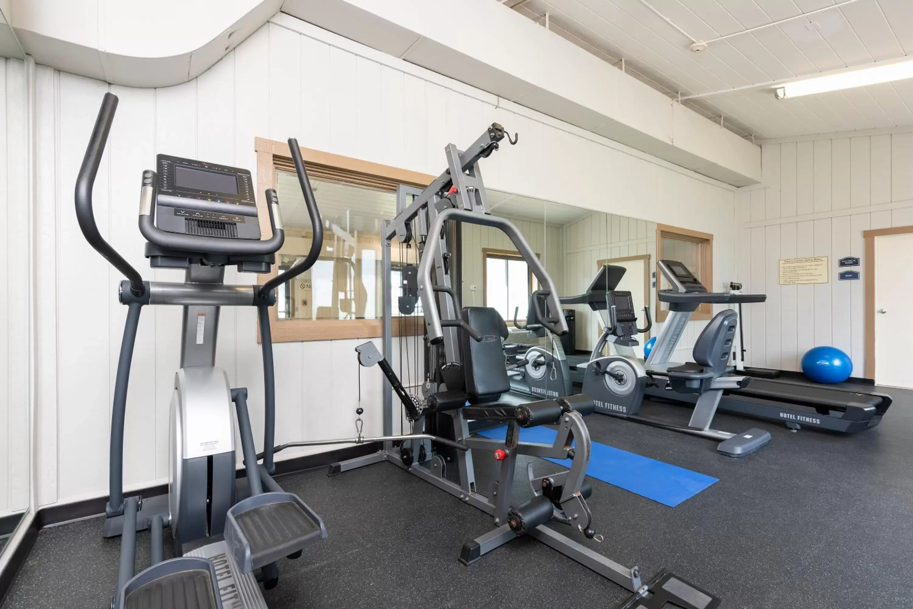 Fitness centre/facilities, Fitness Center/Facilities in Best Western Dutch Valley Inn