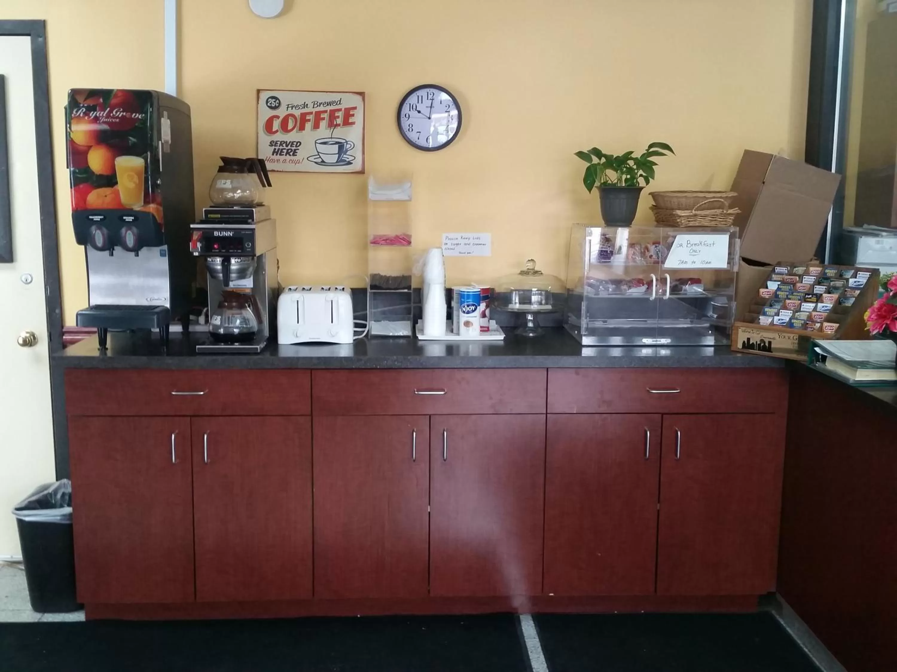 Food in German Village Inn Motel