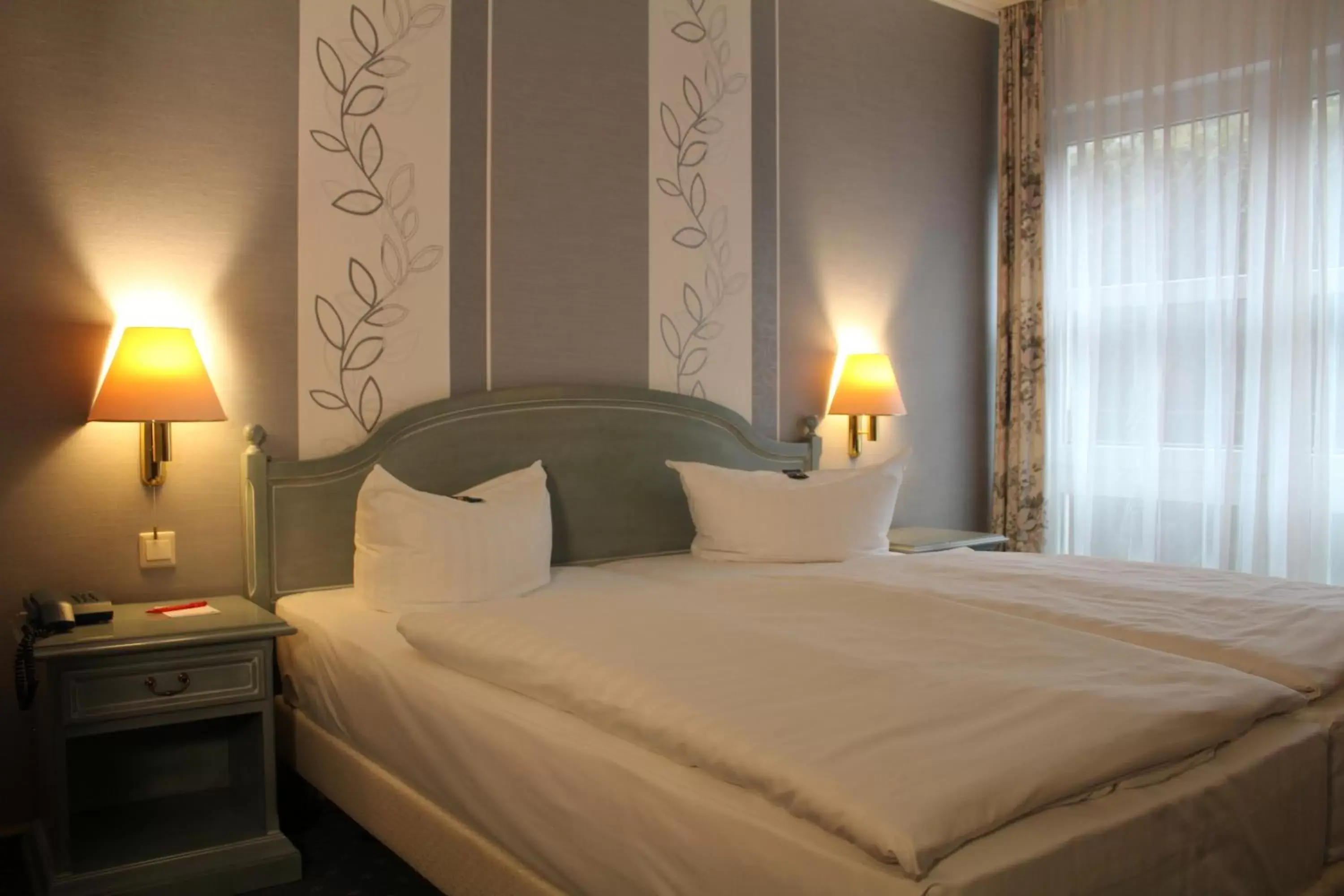 Economy Doppelzimmer mit eingeschränkter Aussicht in Hotel Residenz Bad Frankenhausen Economy Doppelzimmer mit eingeschränkter Aussicht in Hotel Residenz Bad Frankenhausen