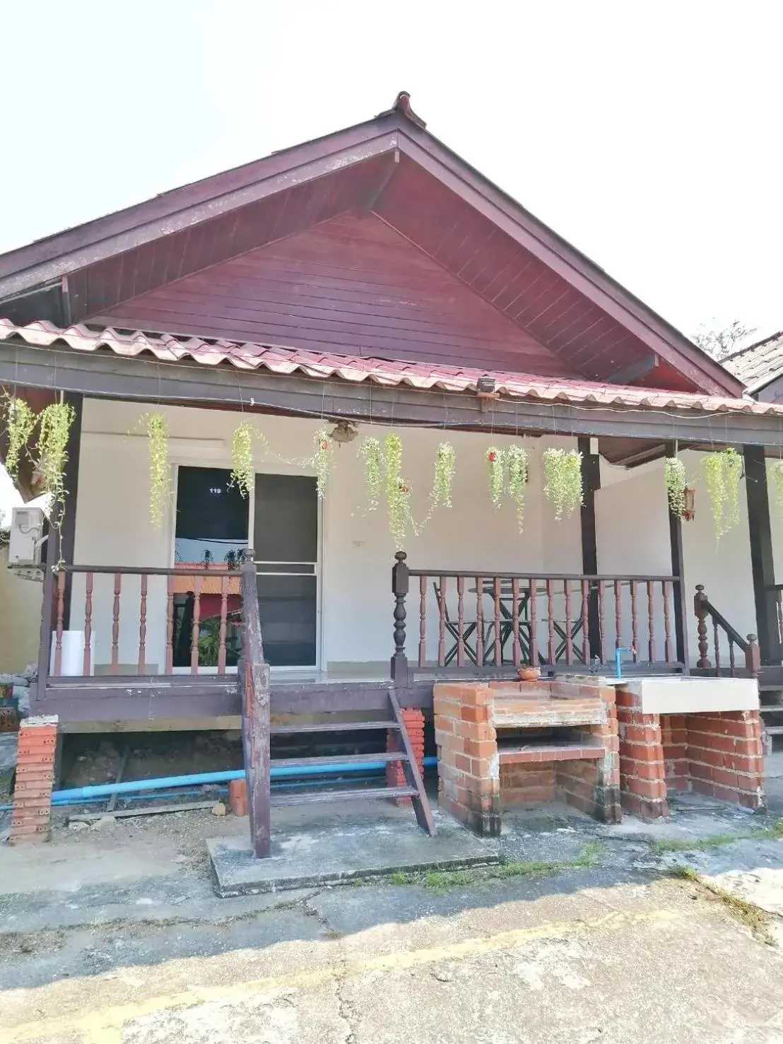 BBQ facilities, Property Building in Baan Kaew Ruen Kwan