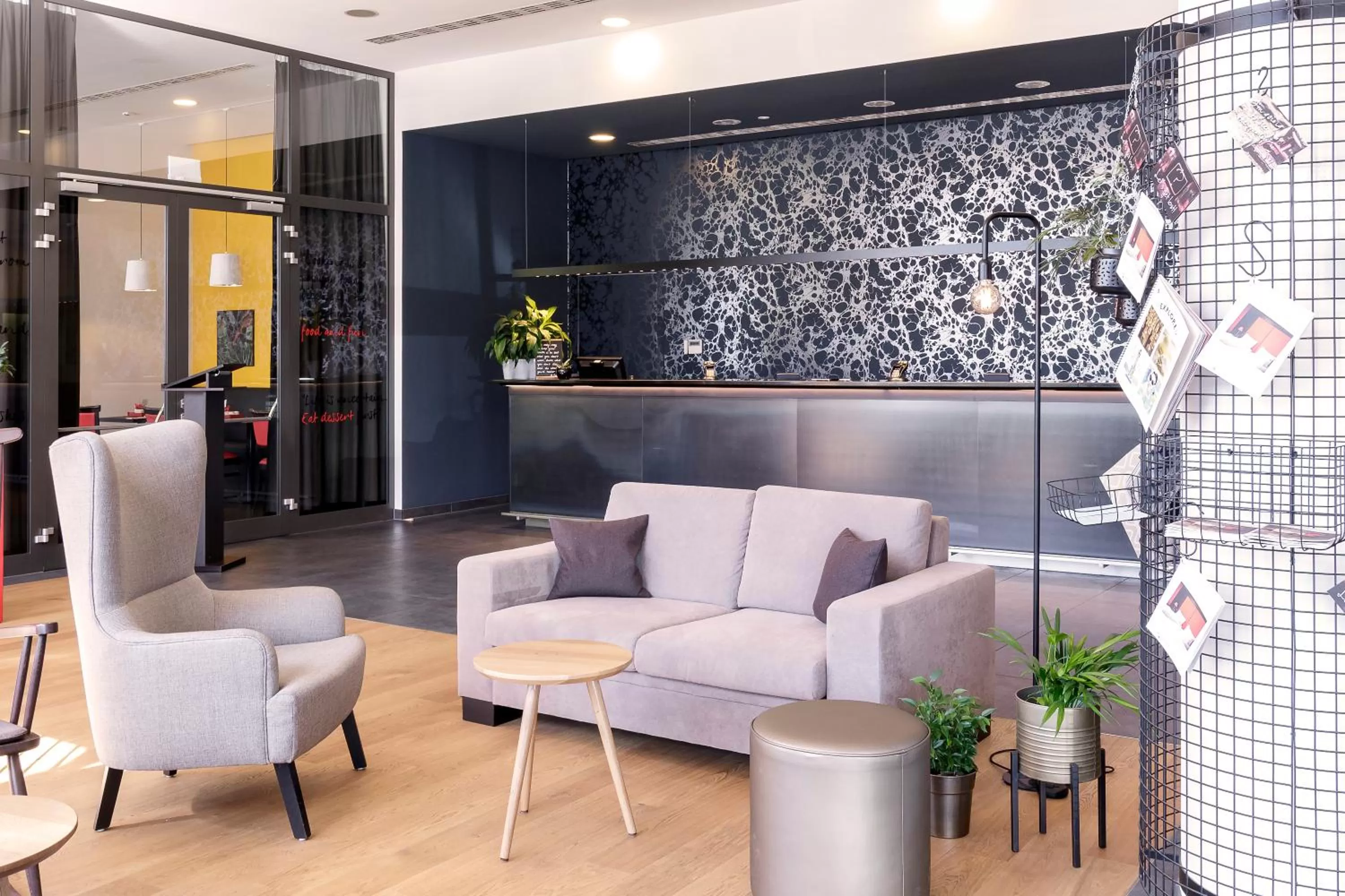Lobby or reception in Vienna House Easy by Wyndham Katowice