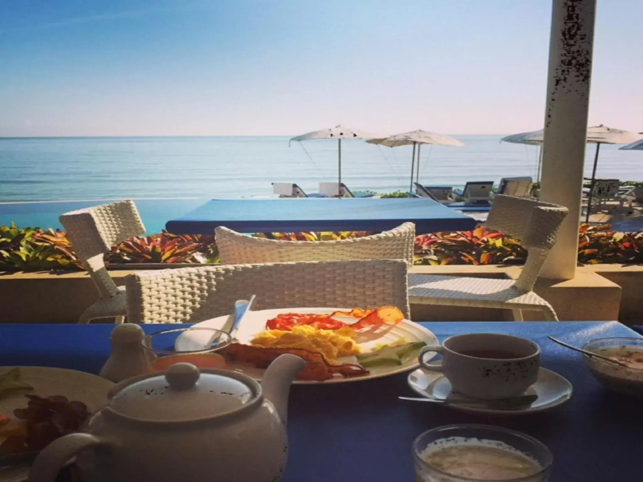 Restaurant/places to eat in Nern Chalet Beachfront Hotel Restaurant/places to eat in Nern Chalet Beachfront Hotel