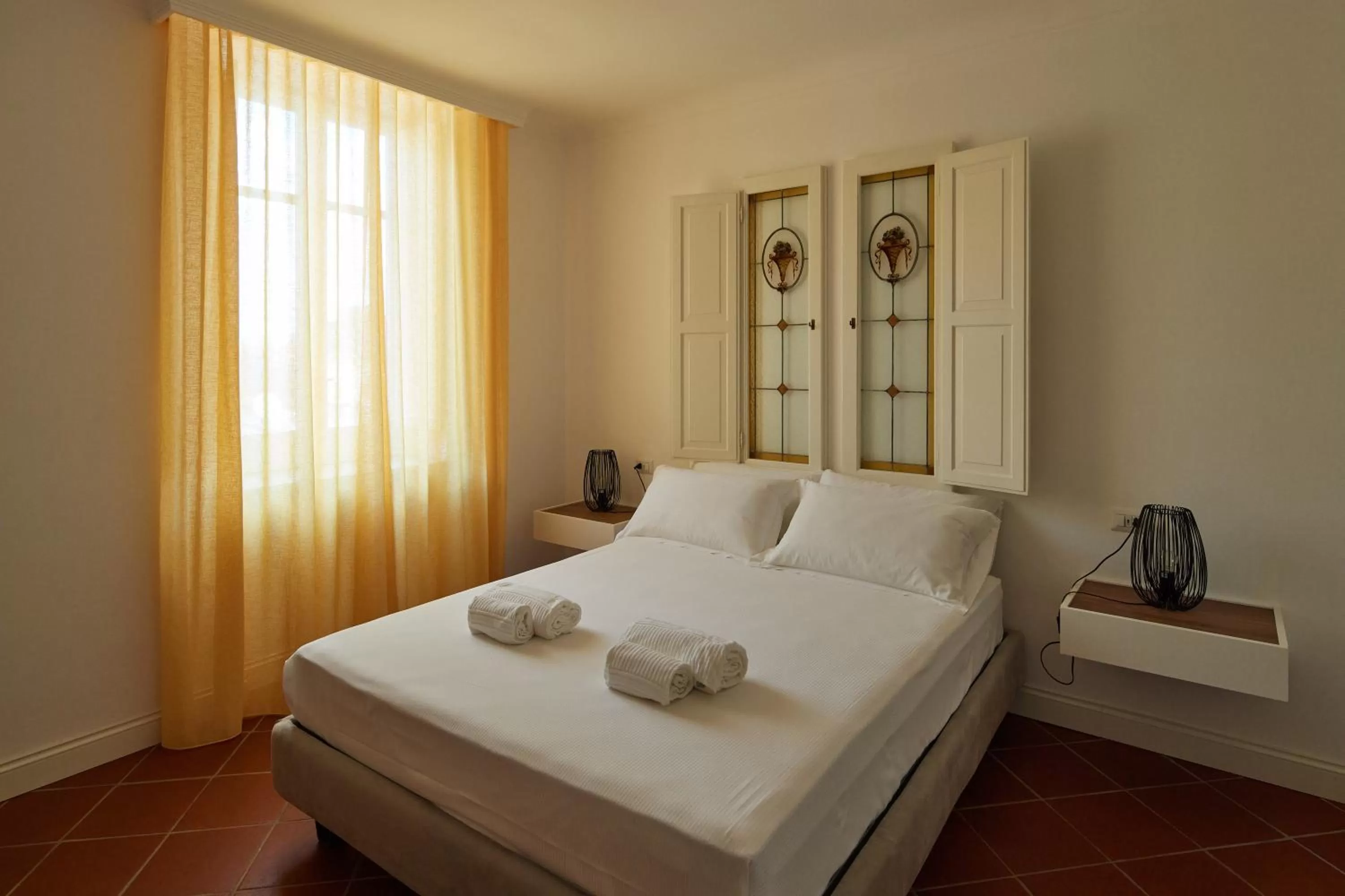 Bedroom, Bed in Galleria del Duomo