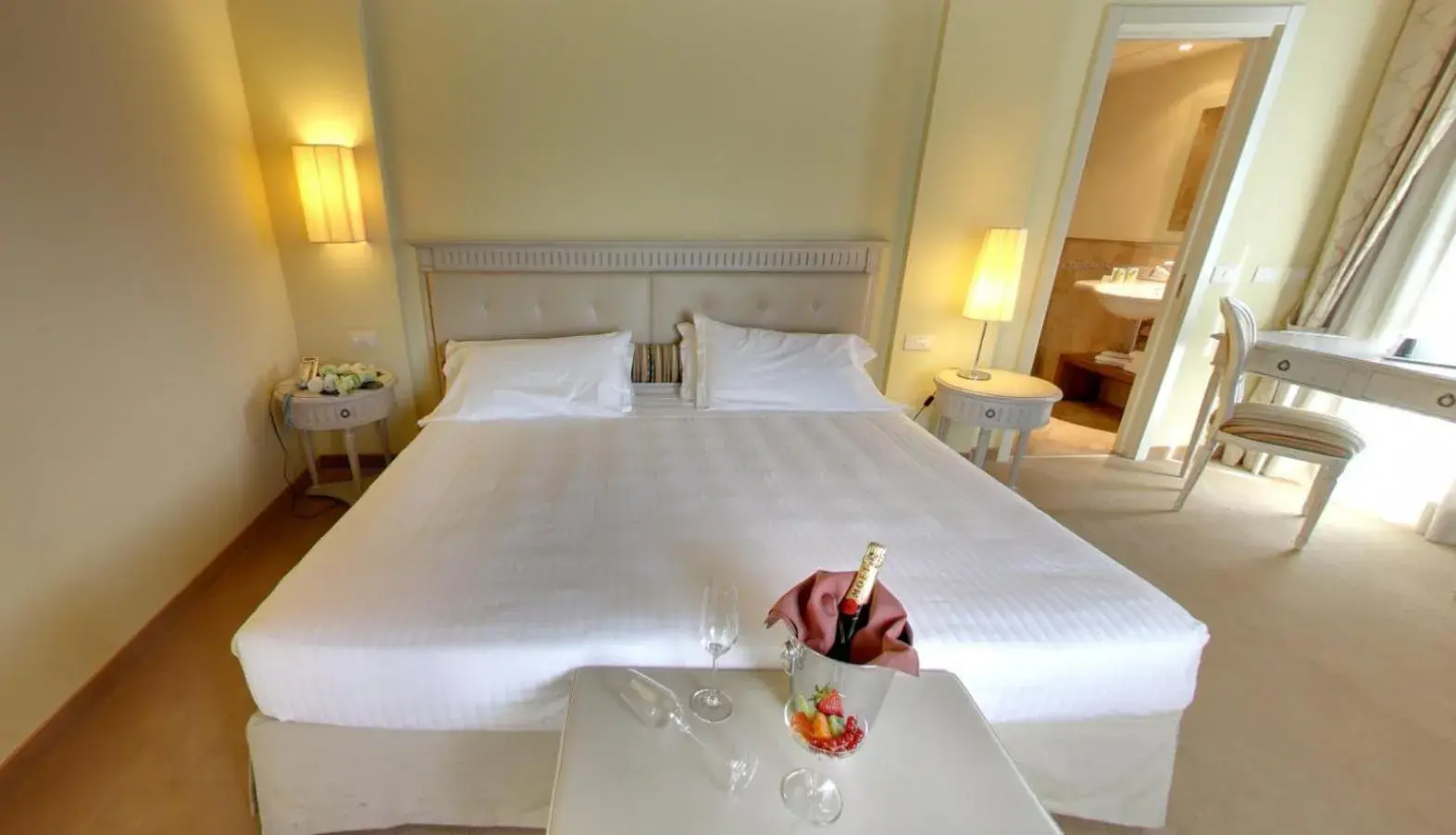 Family Room in LHP Hotel Certaldo Family Room in LHP Hotel Certaldo