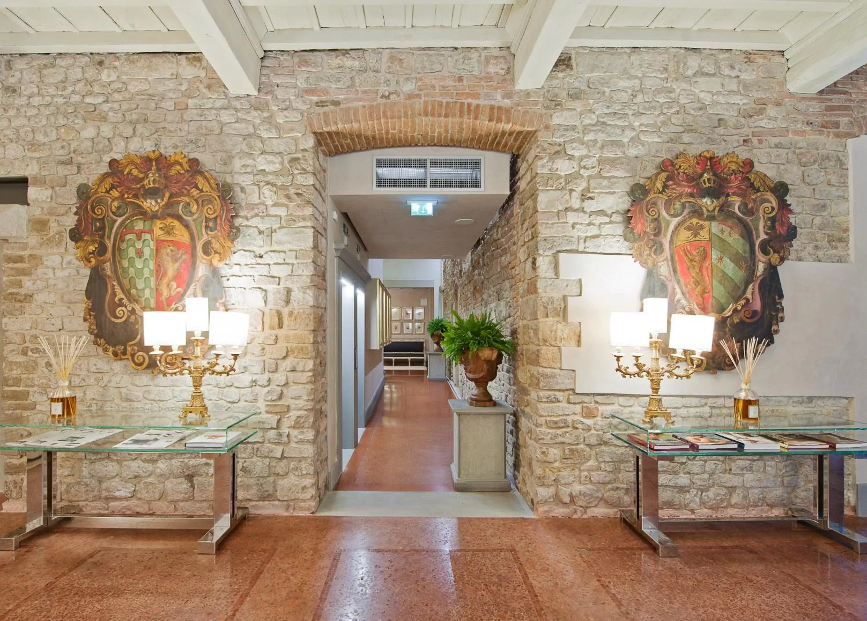 Lobby or reception in Brunelleschi Hotel