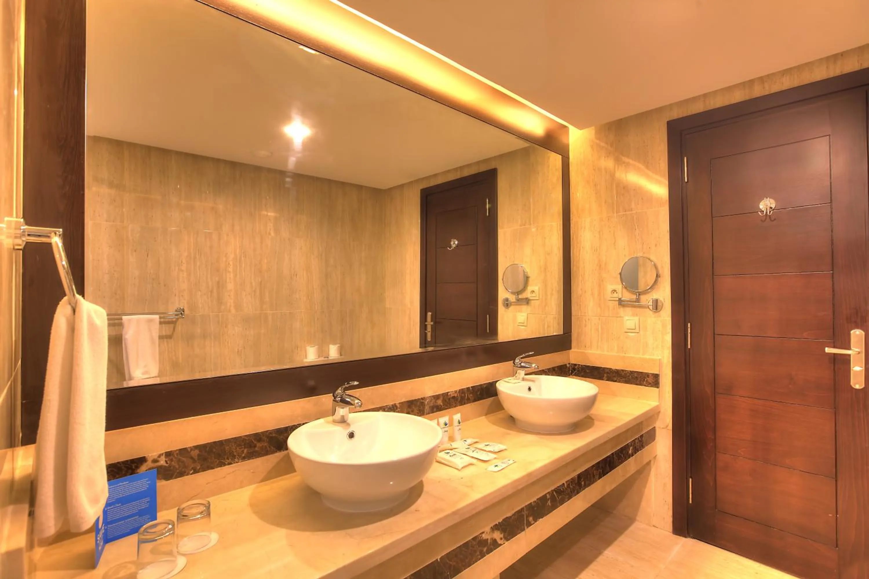 Bathroom in Pickalbatros Aqua Fun Club All Inclusive