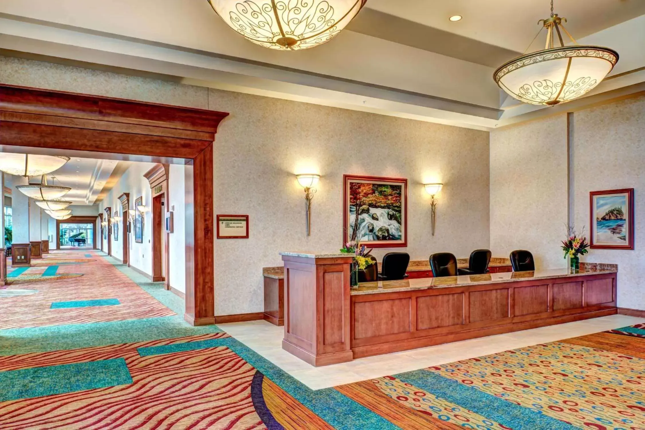 Lobby or reception in Hilton Seattle Airport & Conference Center