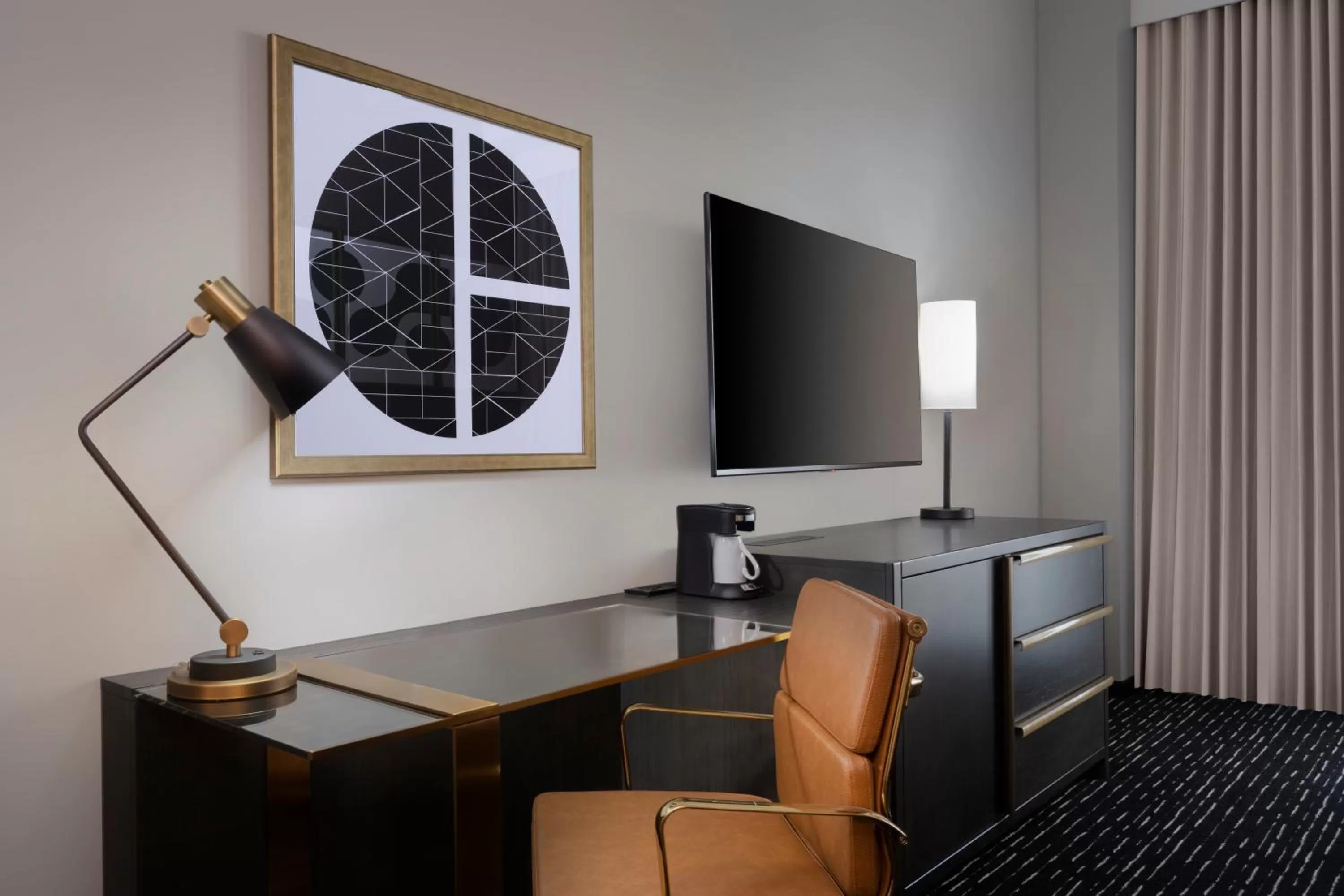 TV and multimedia in Hyatt Place LAX/Century BLVD