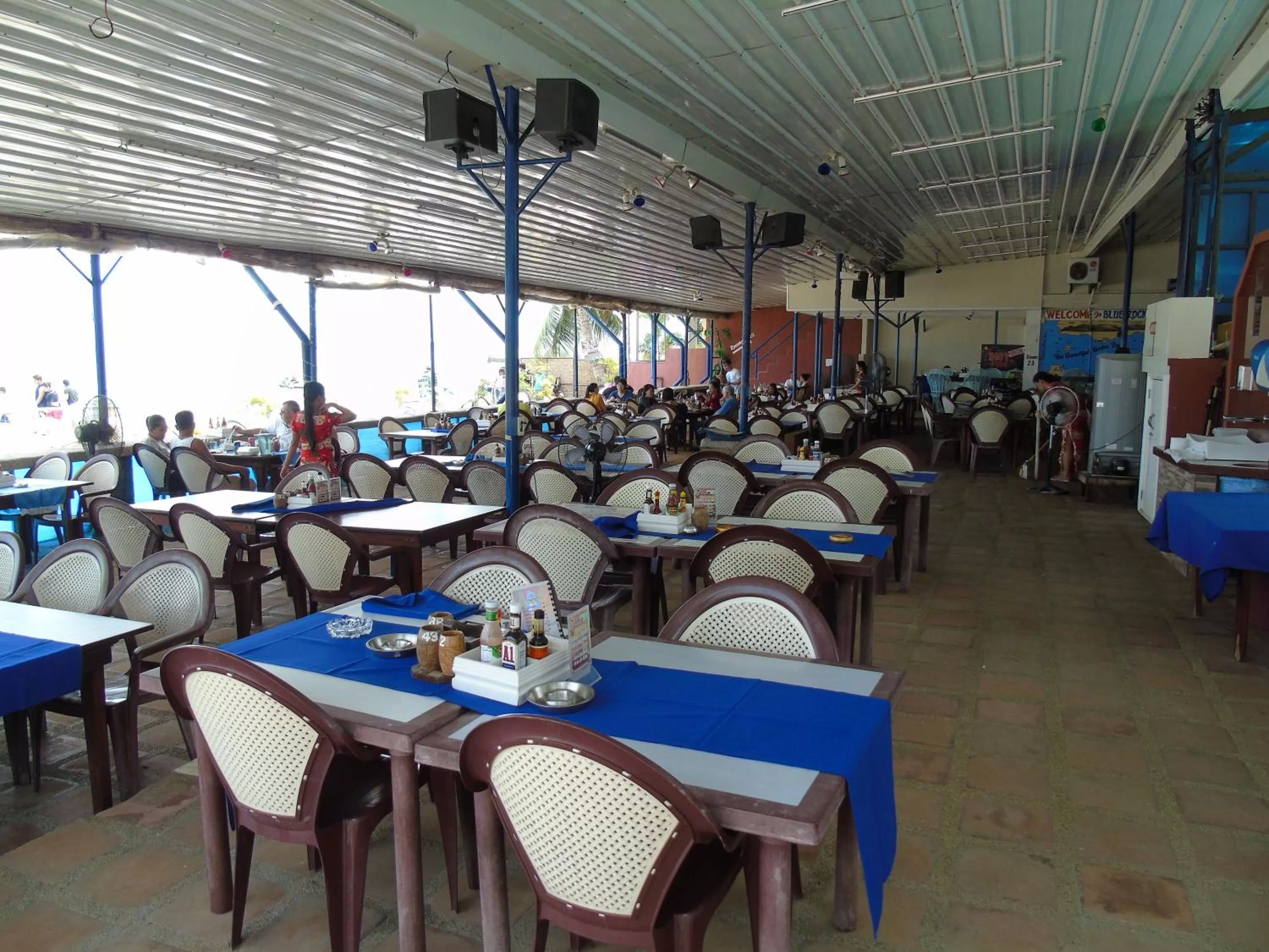 Restaurant/Places to Eat in Blue Rock Resort