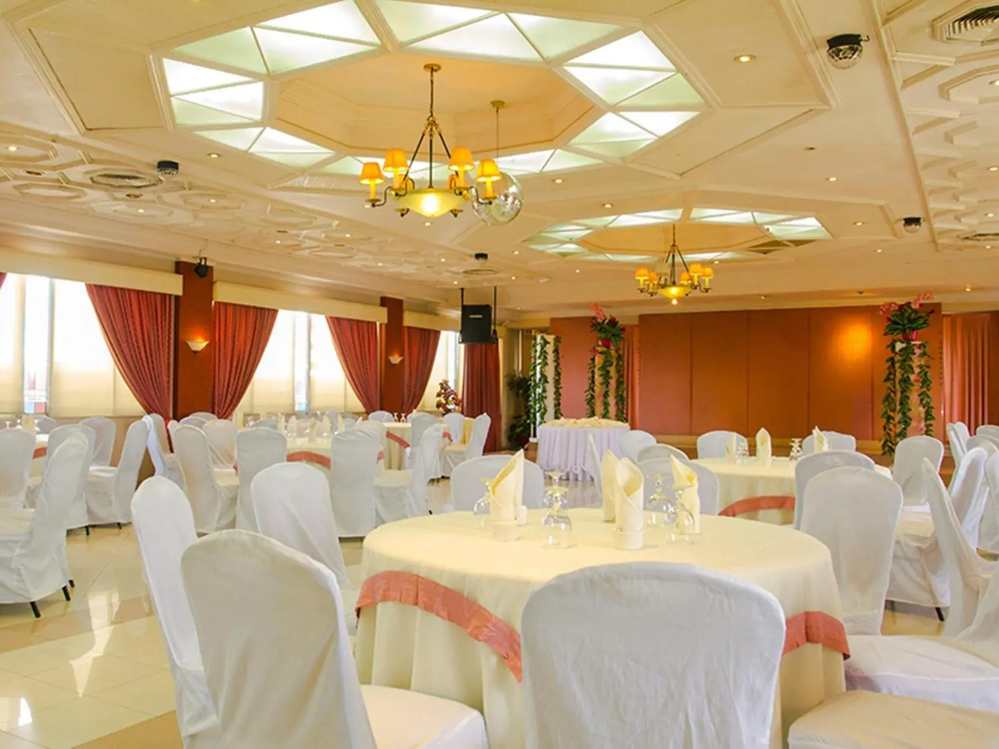 Banquet/Function facilities, Banquet Facilities in Grand City Hotel