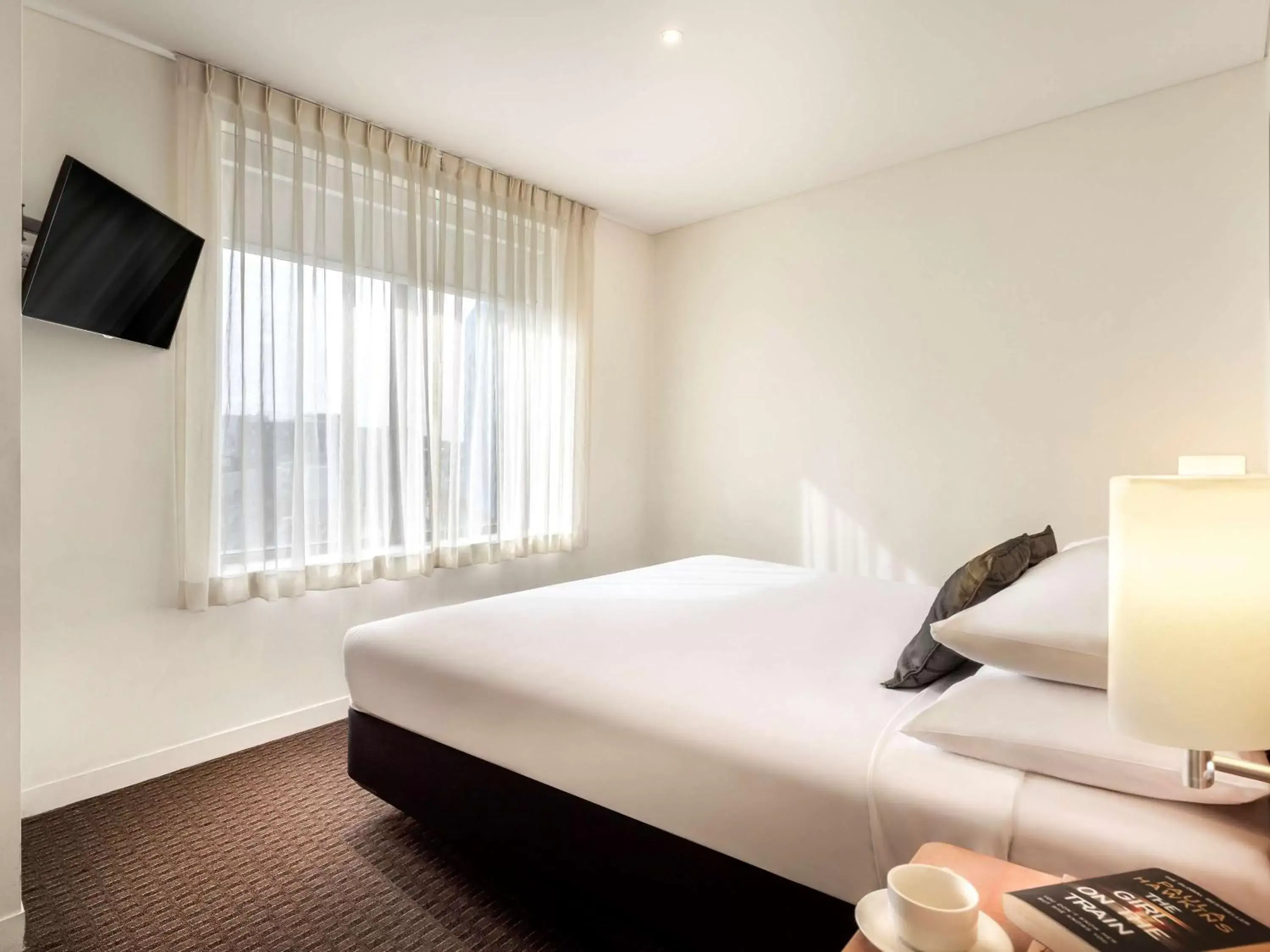 Photo of the whole room, Bed in ibis Melbourne Hotel and Apartments