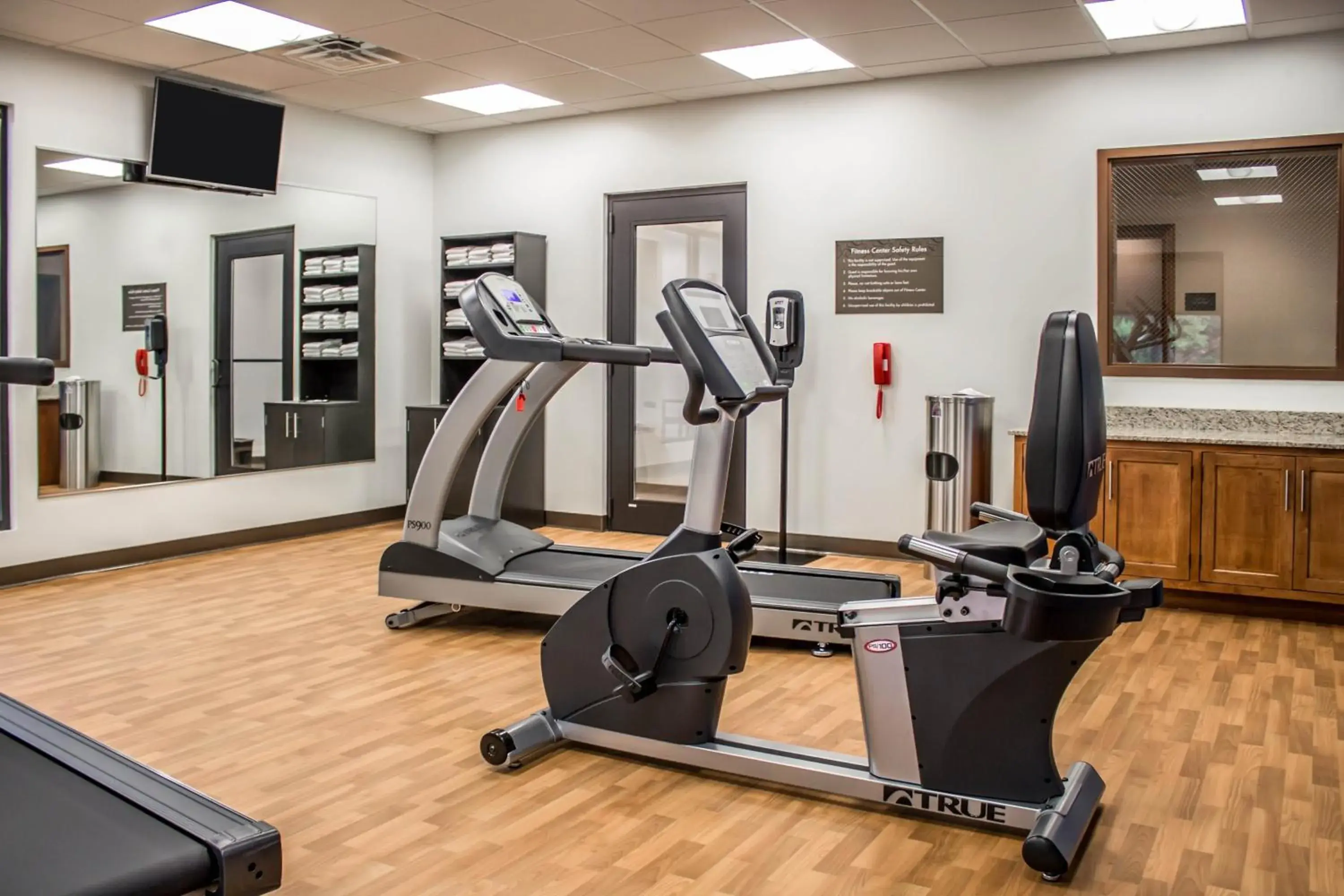 Fitness centre/facilities, Fitness Center/Facilities in Comfort Suites Hartville-North Canton