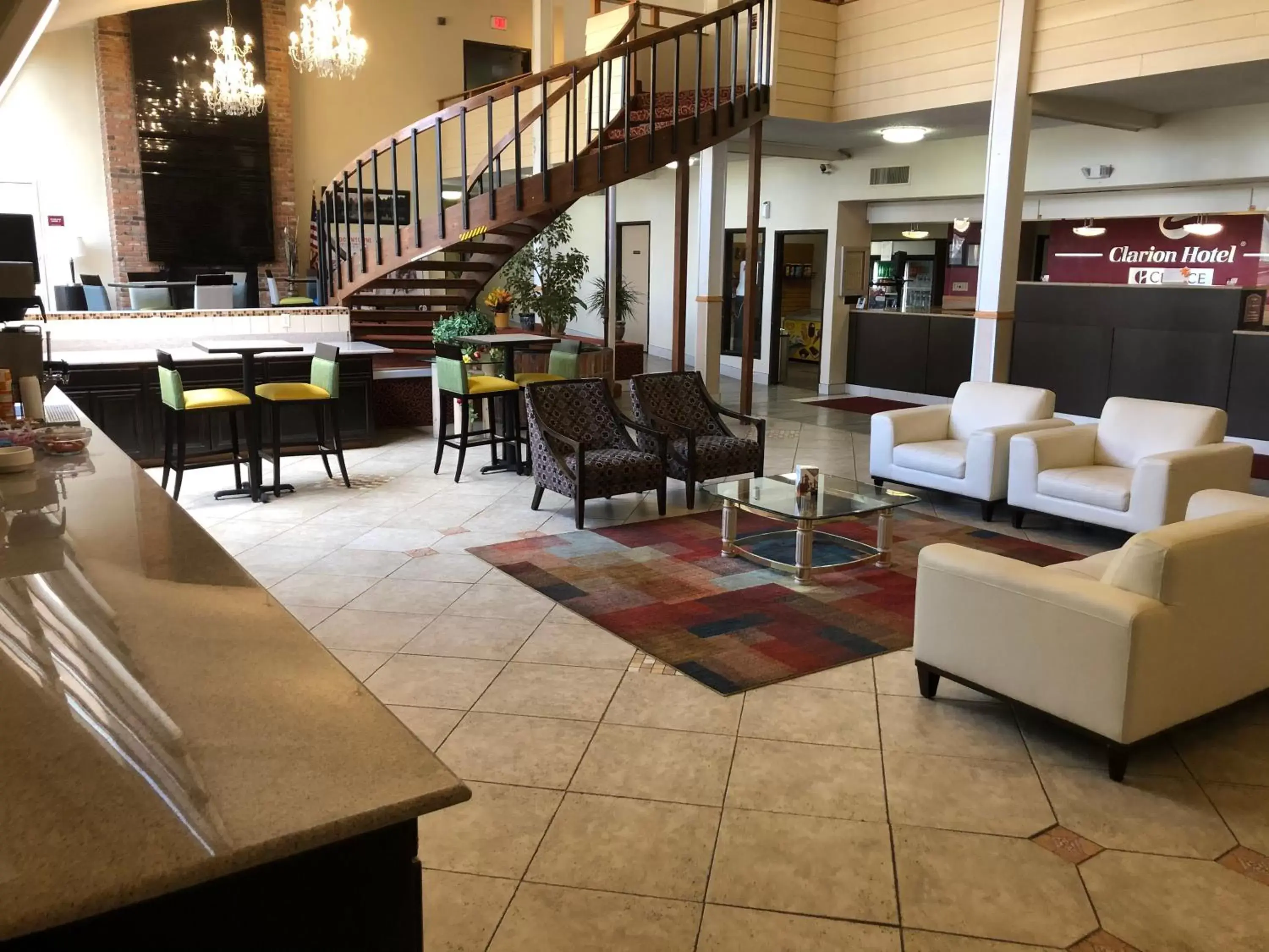 Lobby or reception, Lounge/Bar in Clarion Hotel Rock Springs Wyoming