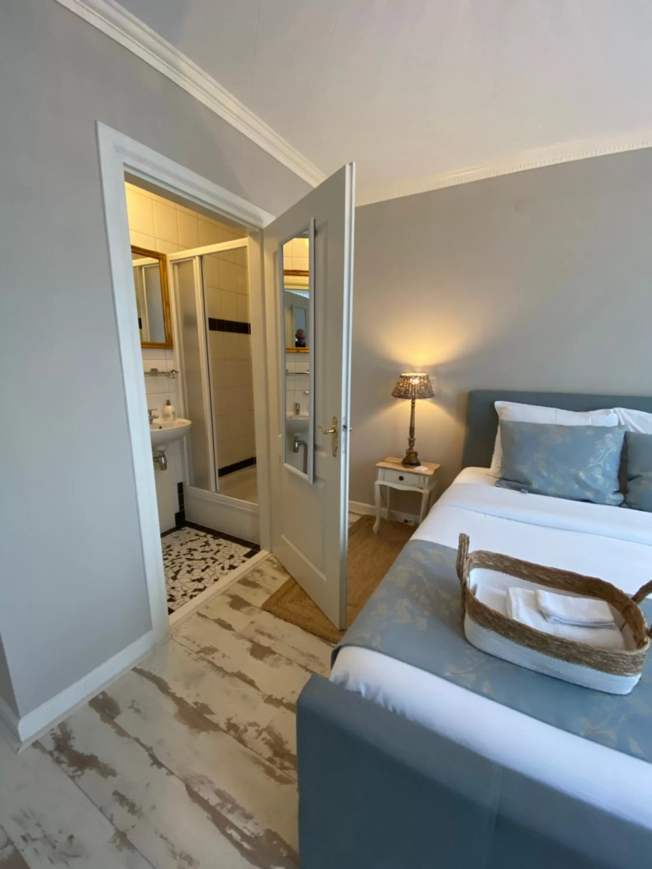 Bed in De Tuinkamer-----Privé diner op de kamer mogelijk!!!