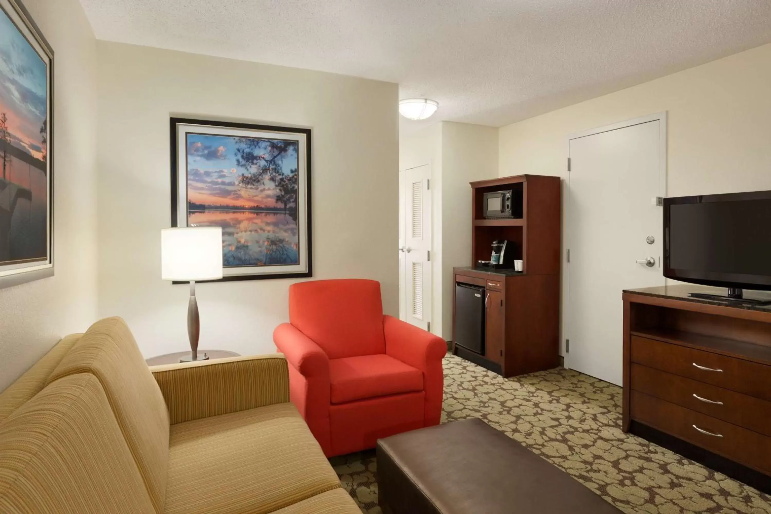 Bedroom, Seating Area in Hilton Garden Inn West Monroe